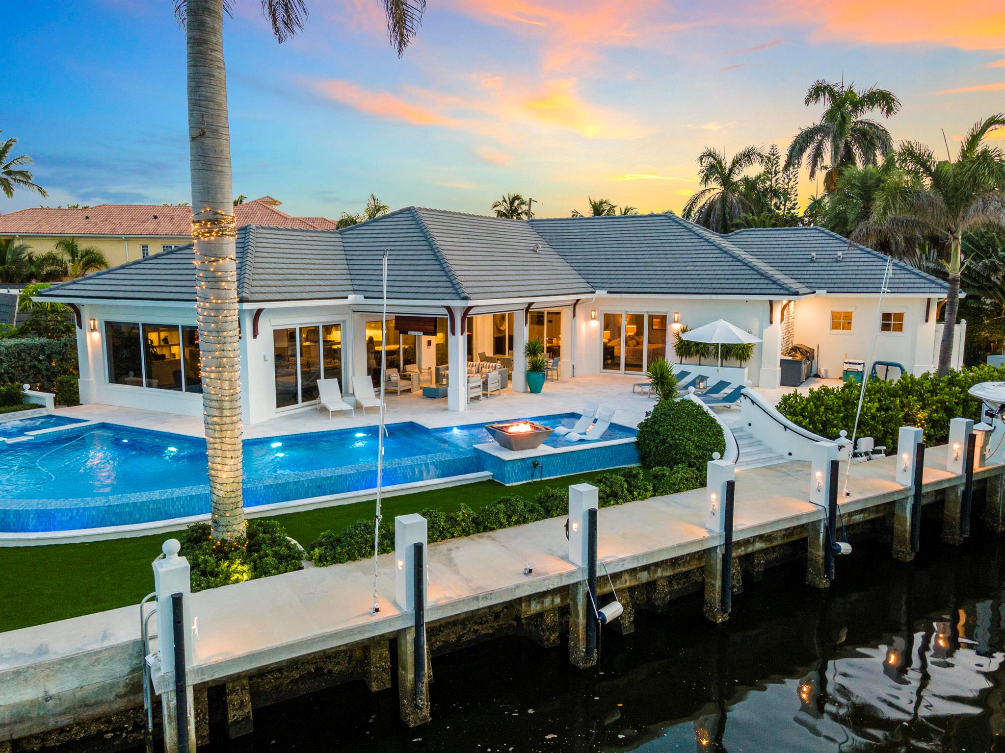 975 Banyan Drive