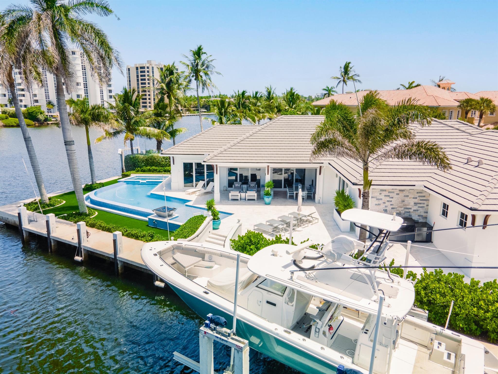 975 Banyan Drive