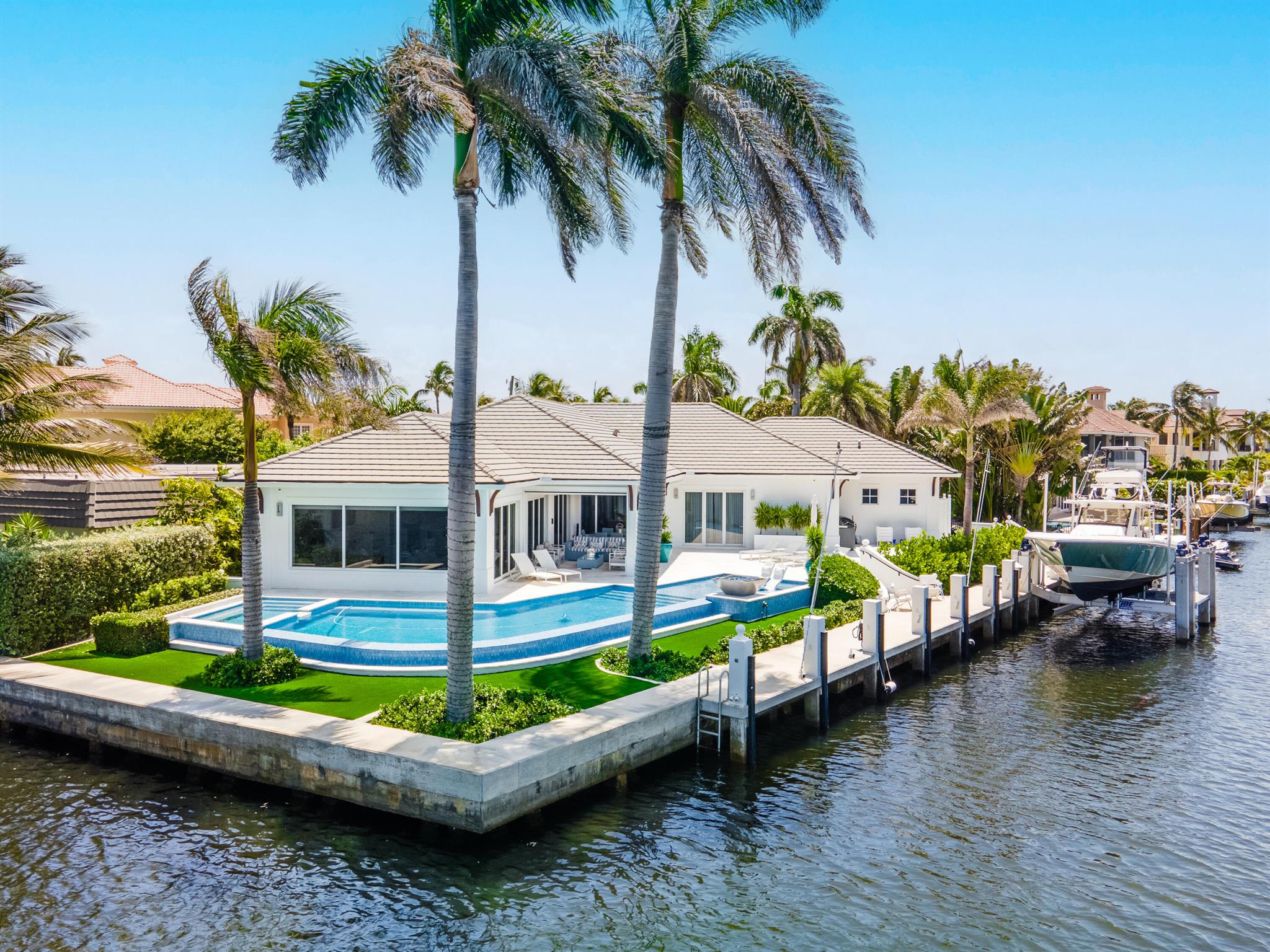 975 Banyan Drive