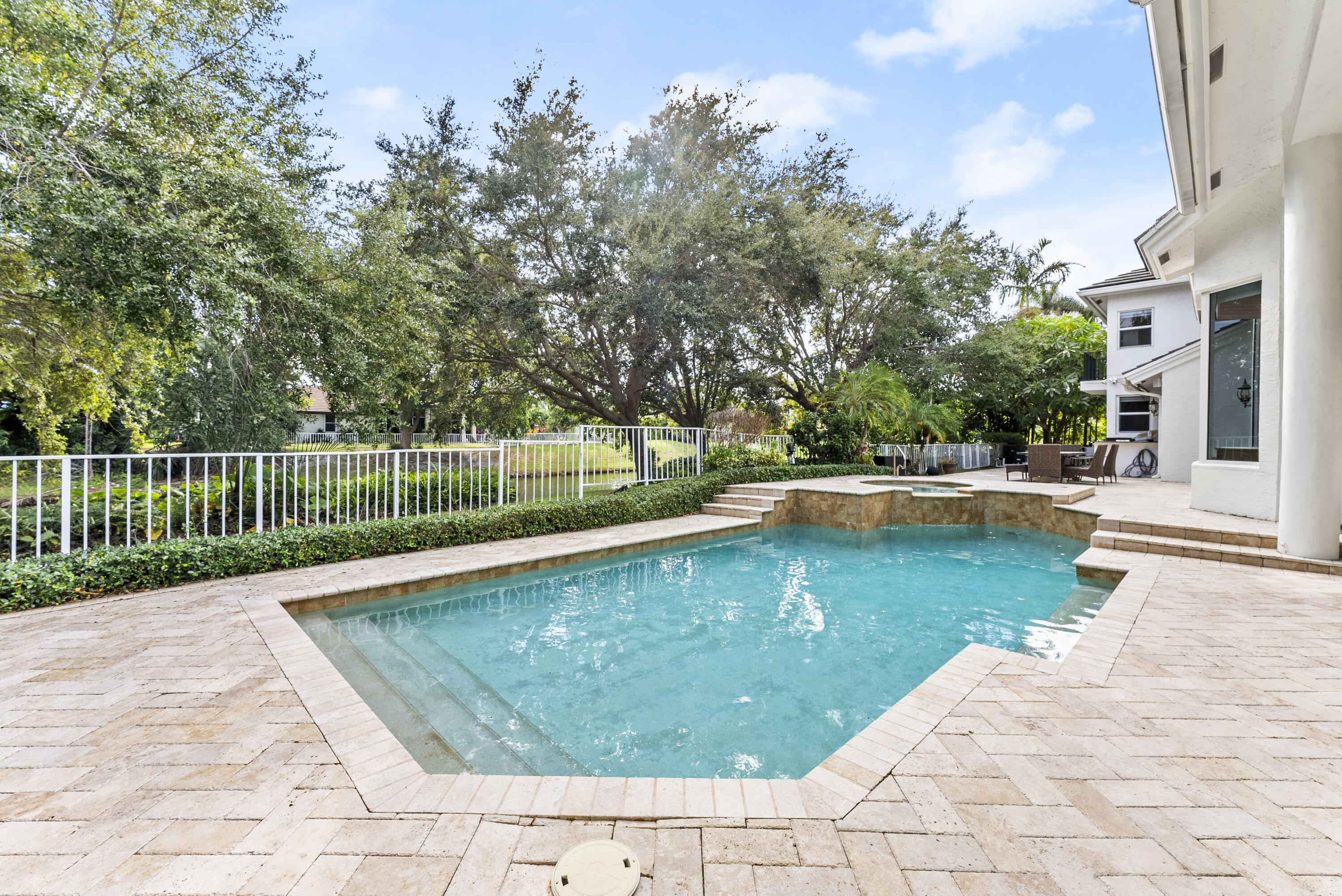 760 NE 77th Street