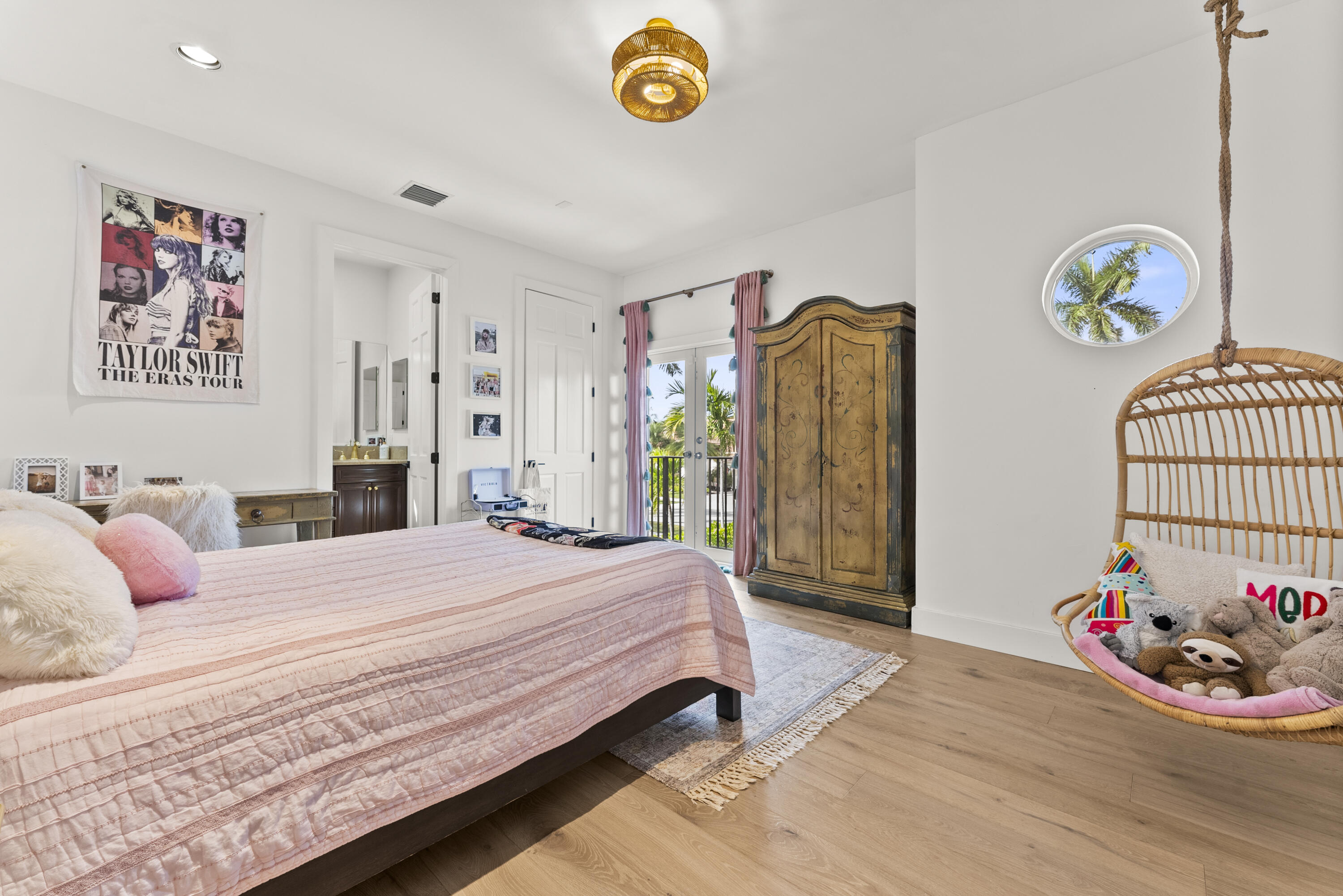 760 NE 77th Street