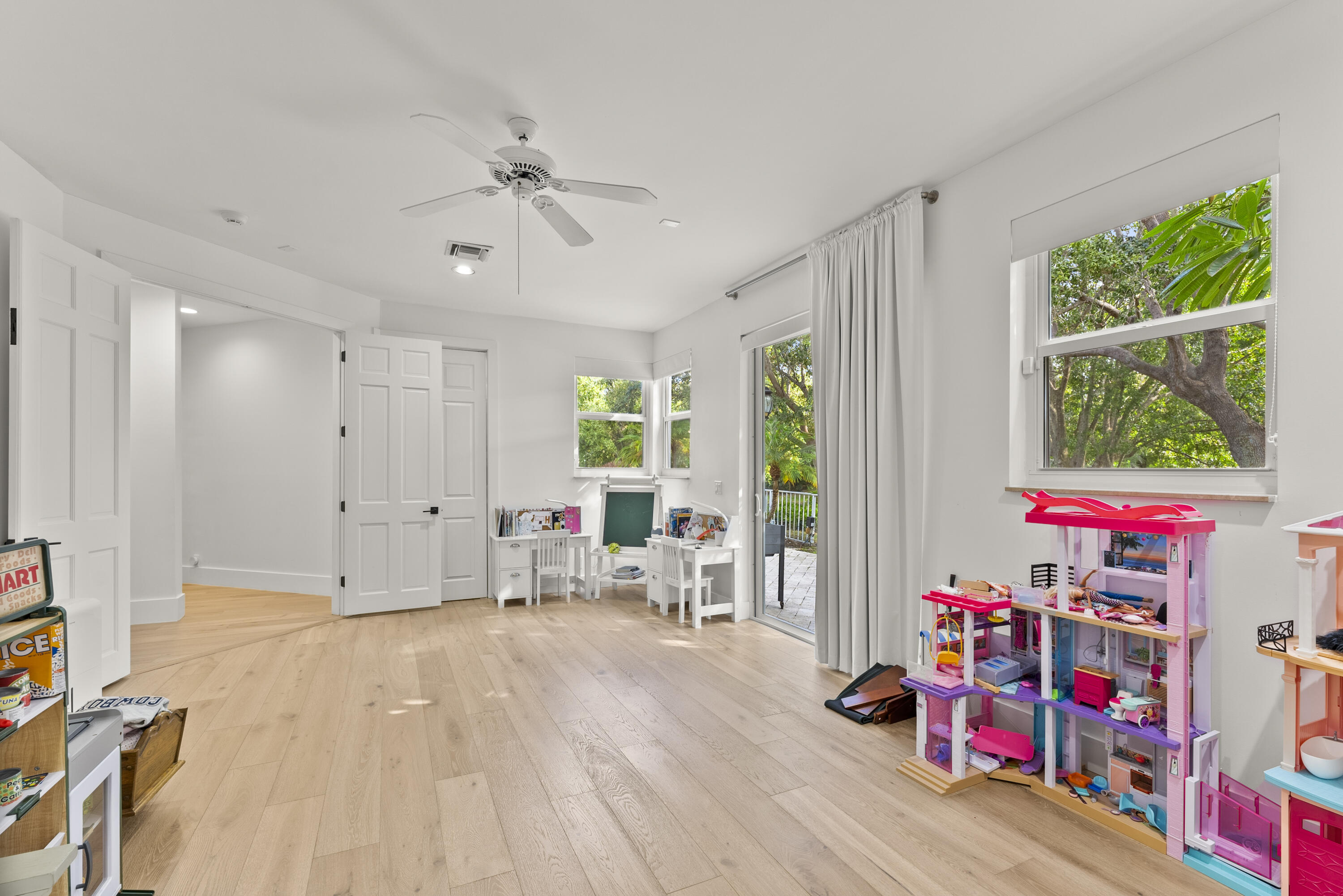 760 NE 77th Street