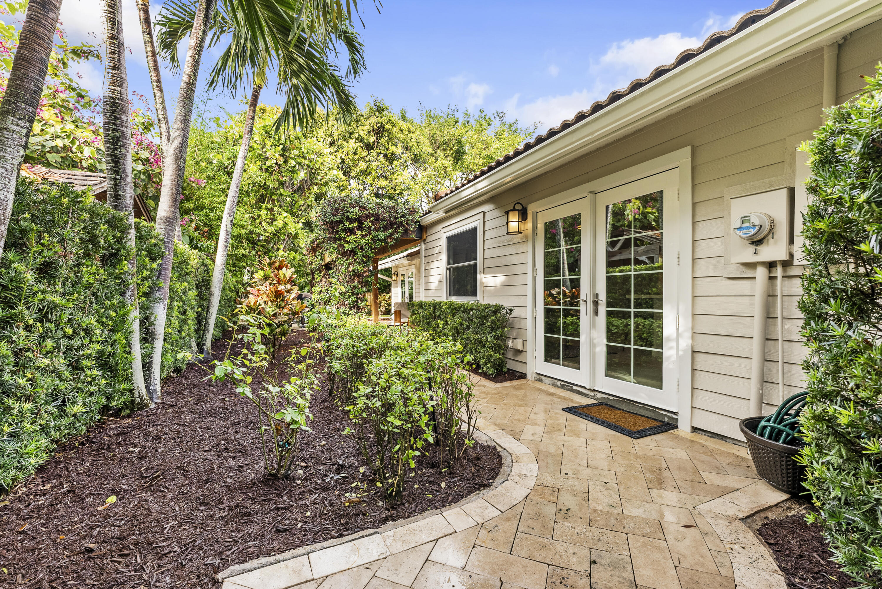 4135 NW 1st Court