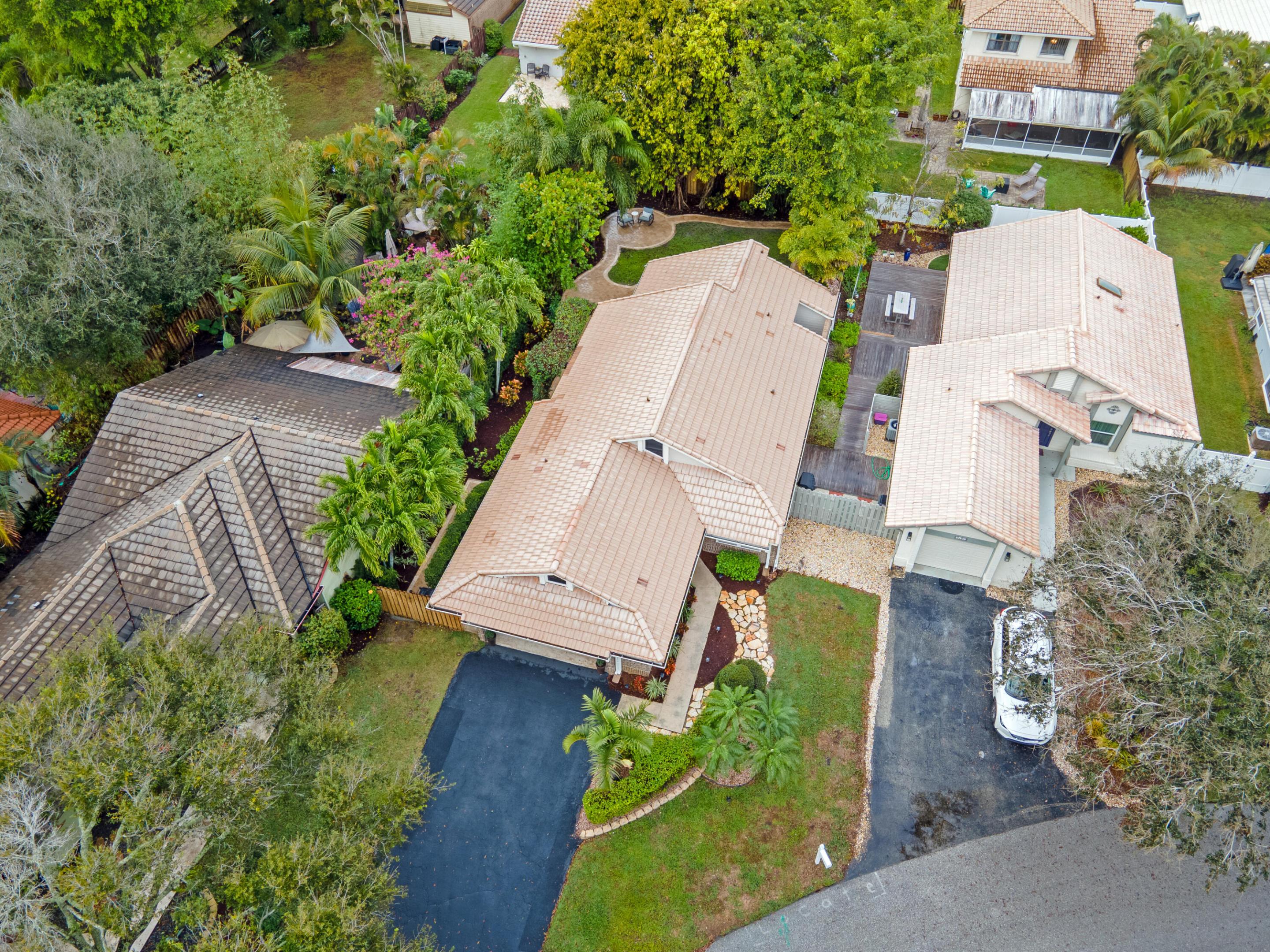 4135 NW 1st Court