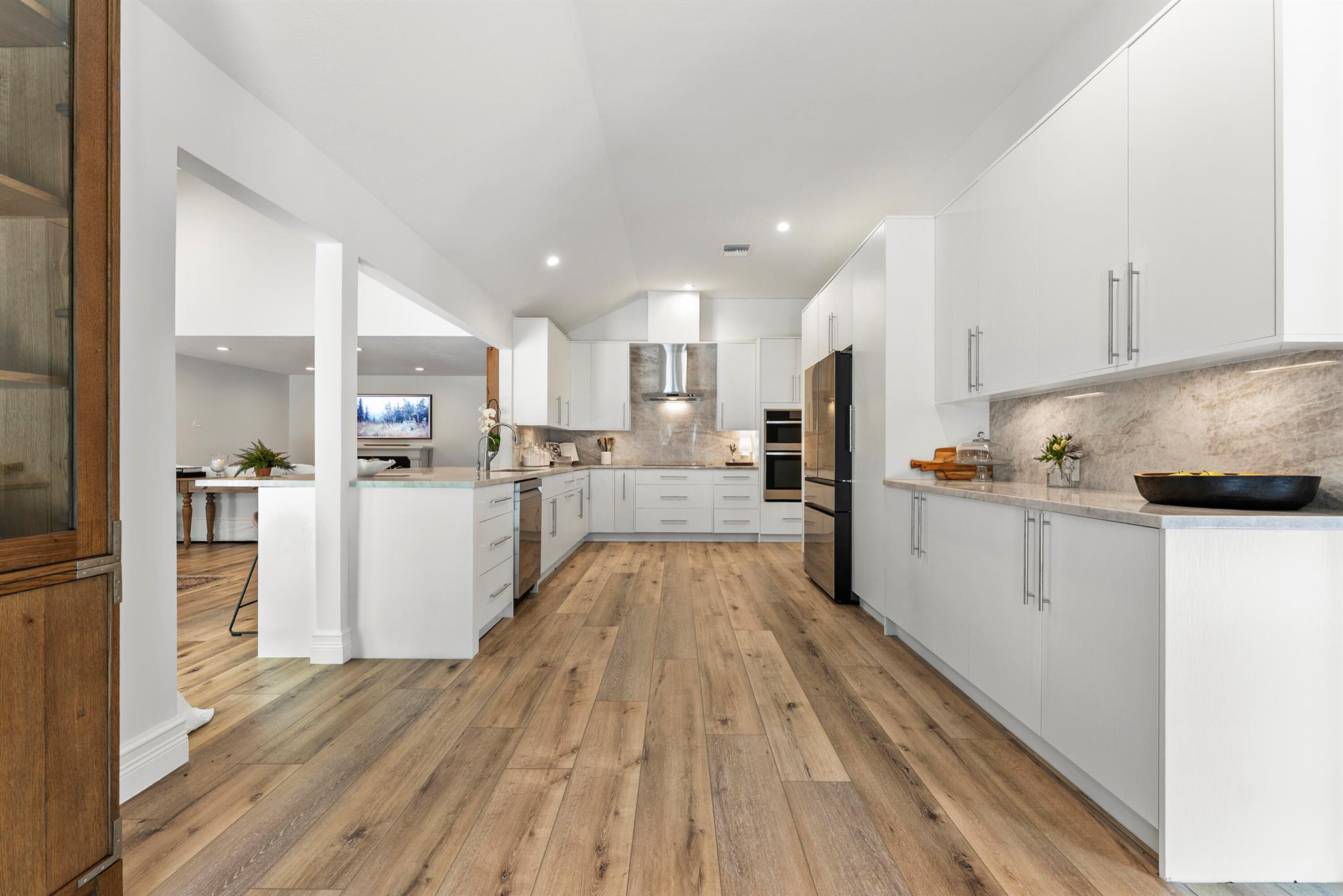 915 Parkside Circle N