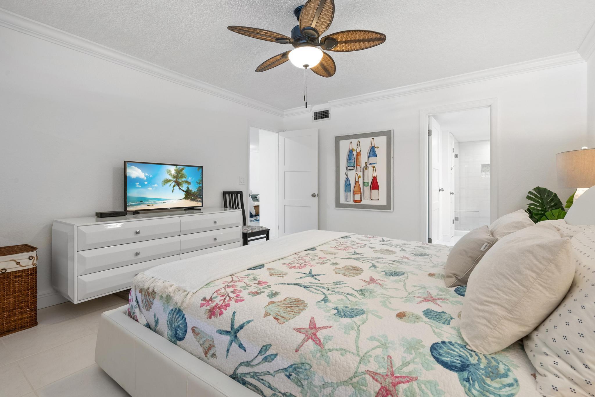 2525 Florida Boulevard 128