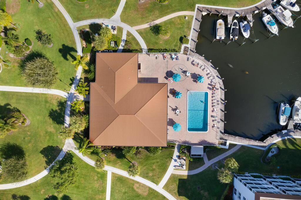 2525 Florida Boulevard 128