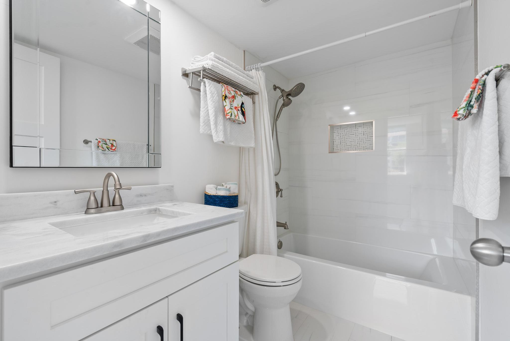 2525 Florida Boulevard 128