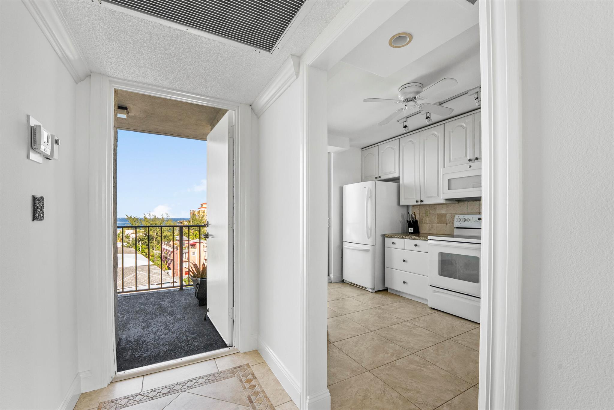 521 N Riverside Drive 801