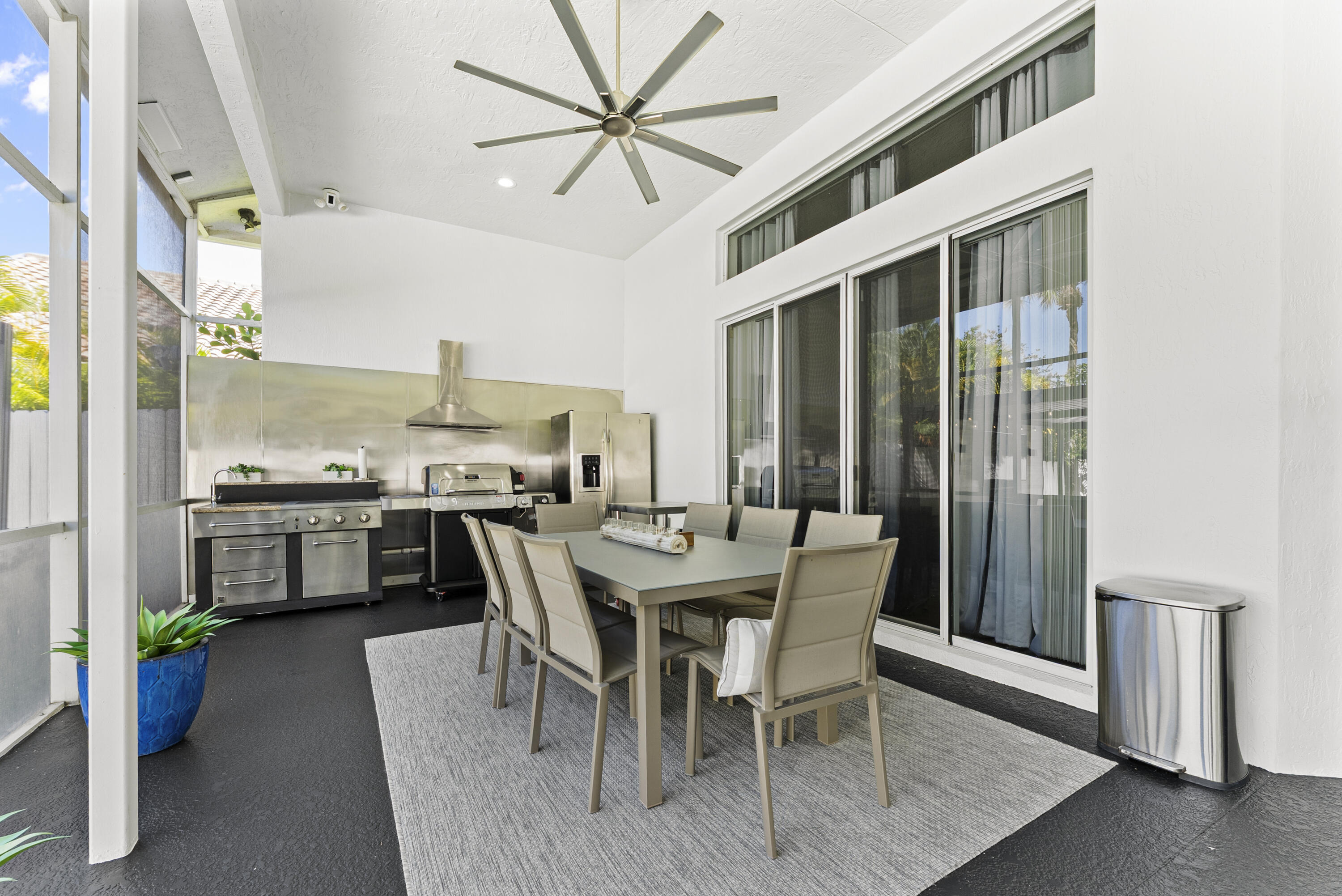 1000 SW 21st Avenue