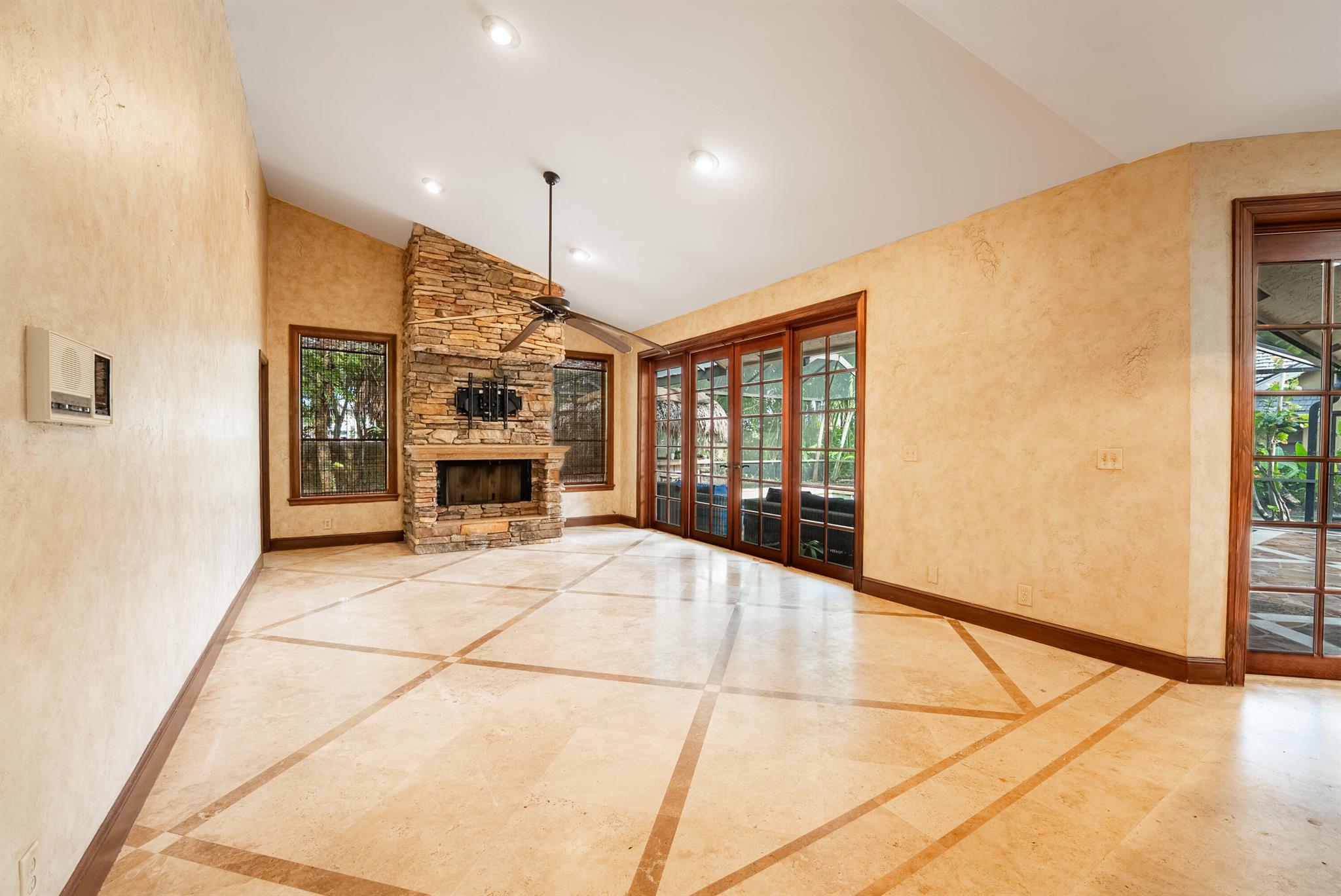 1985 Parkside Circle S