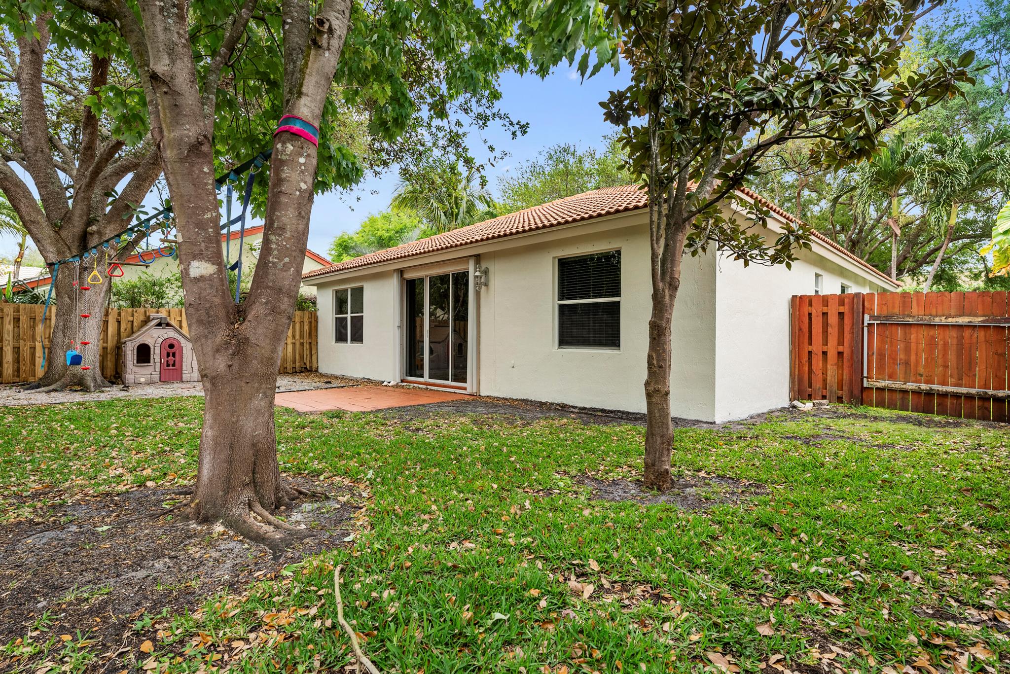 4155 NW 1st Court