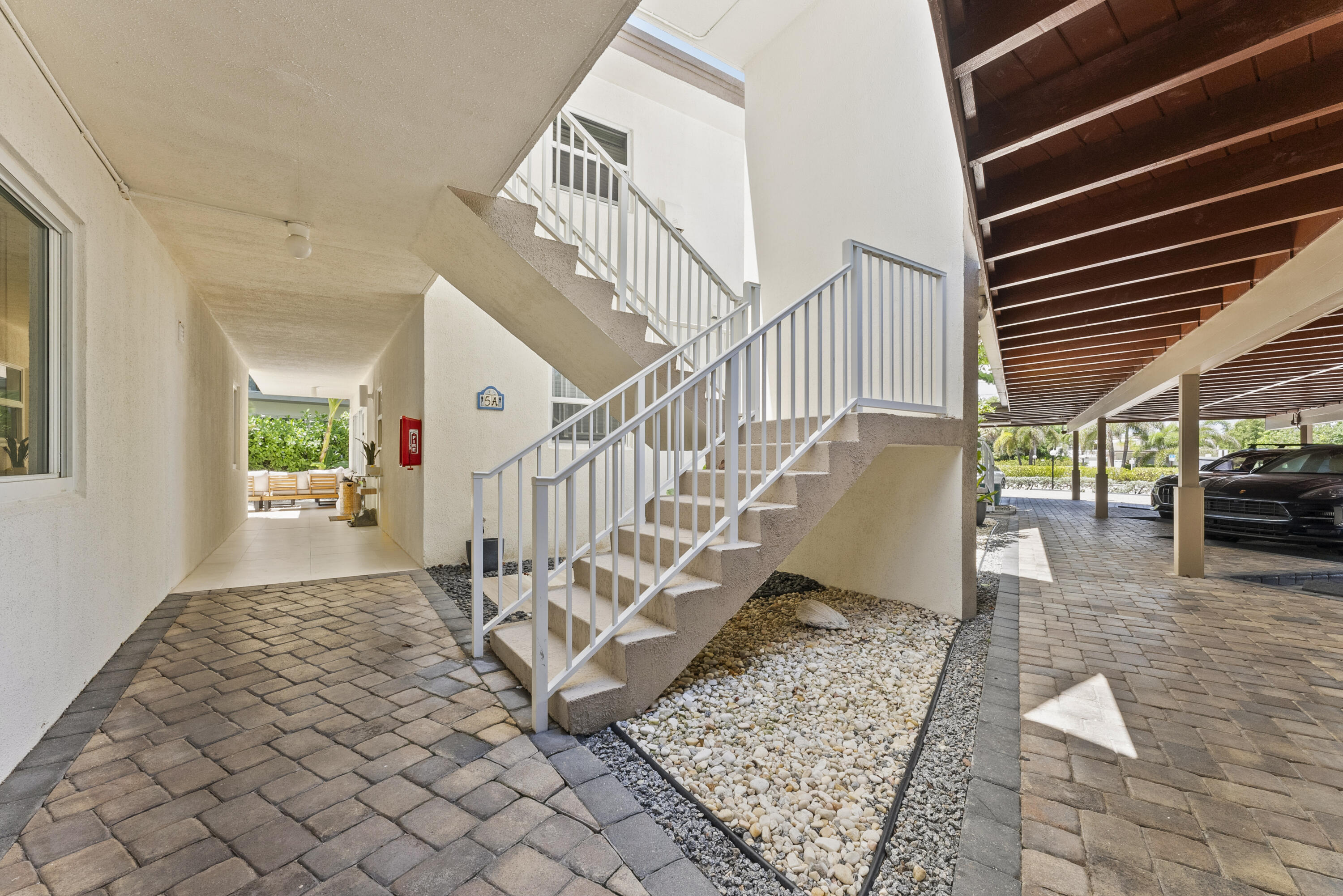 1203 Hillsboro Mile 5b