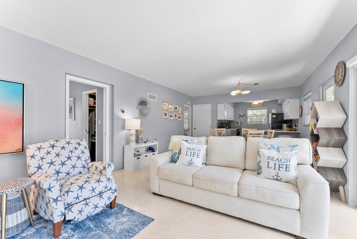 1203 Hillsboro Mile 5b