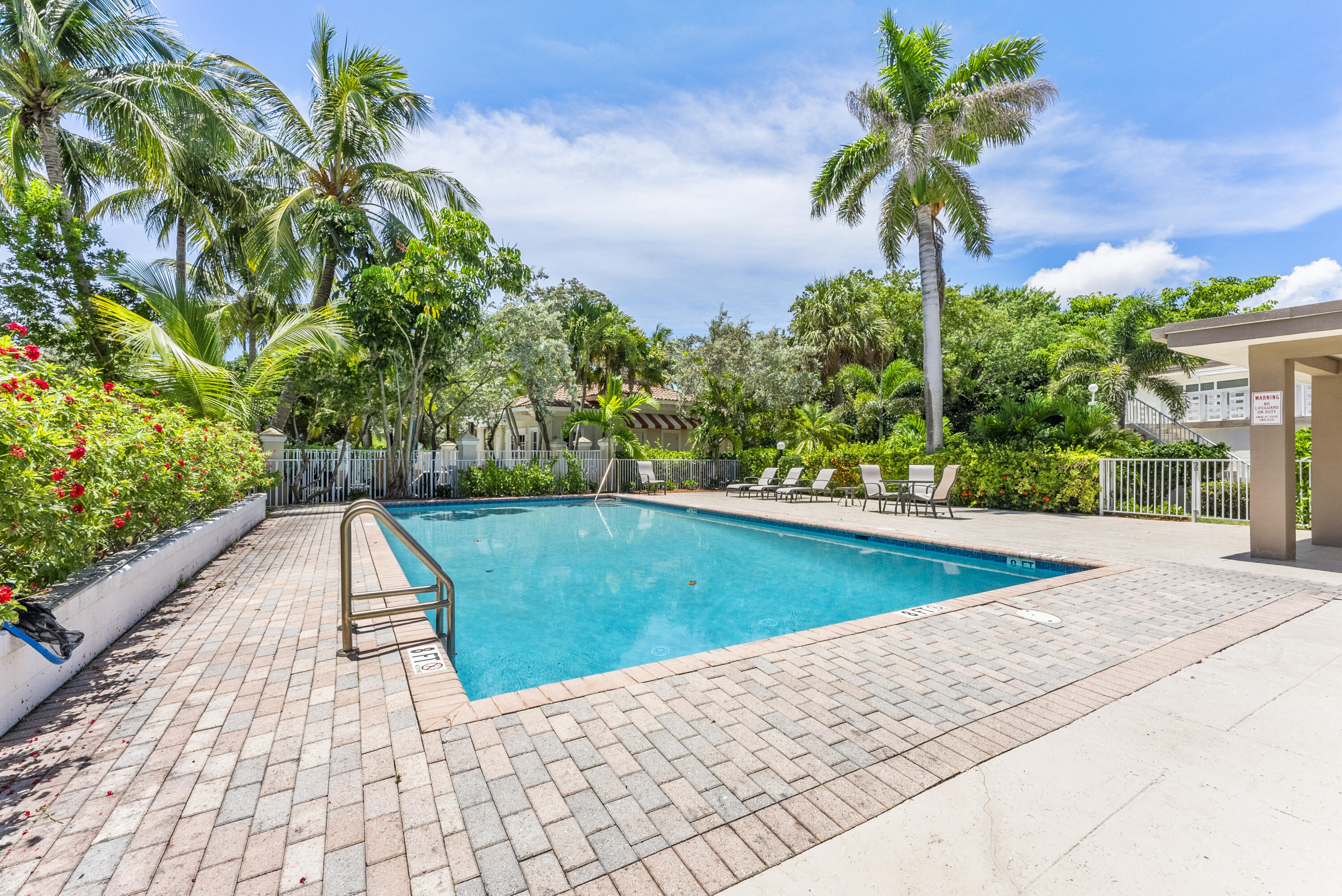 1203 Hillsboro Mile 5b