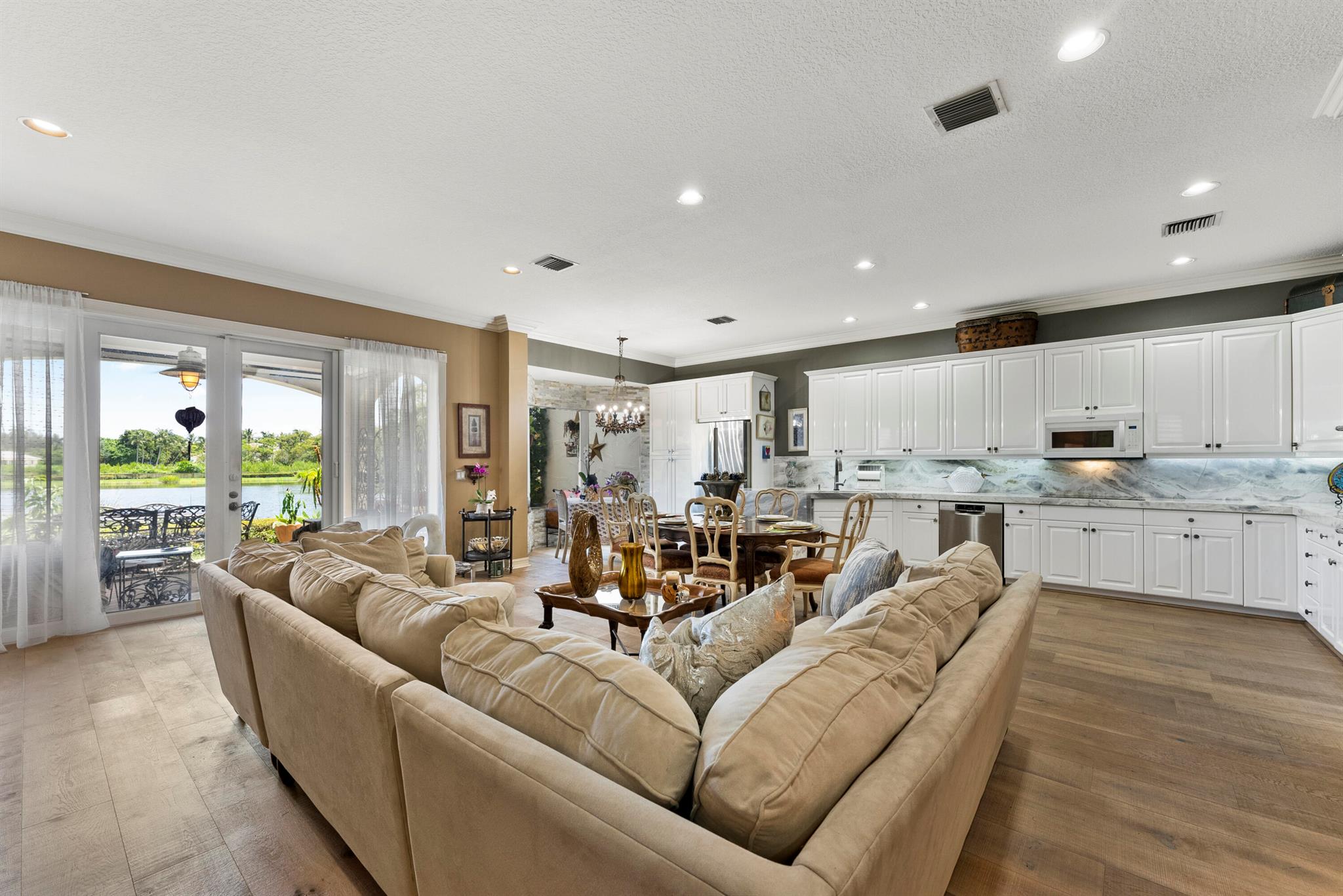 1527 Estuary Trail