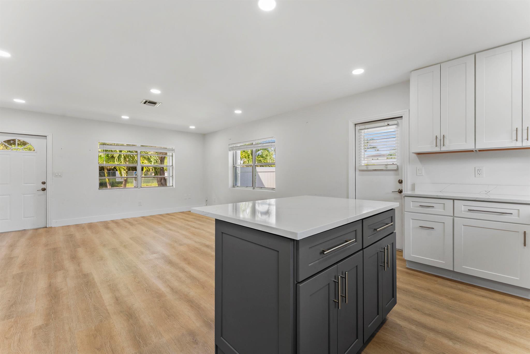 632 Allen Avenue 1