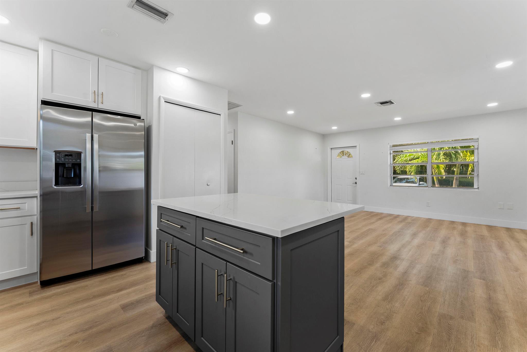 632 Allen Avenue 1