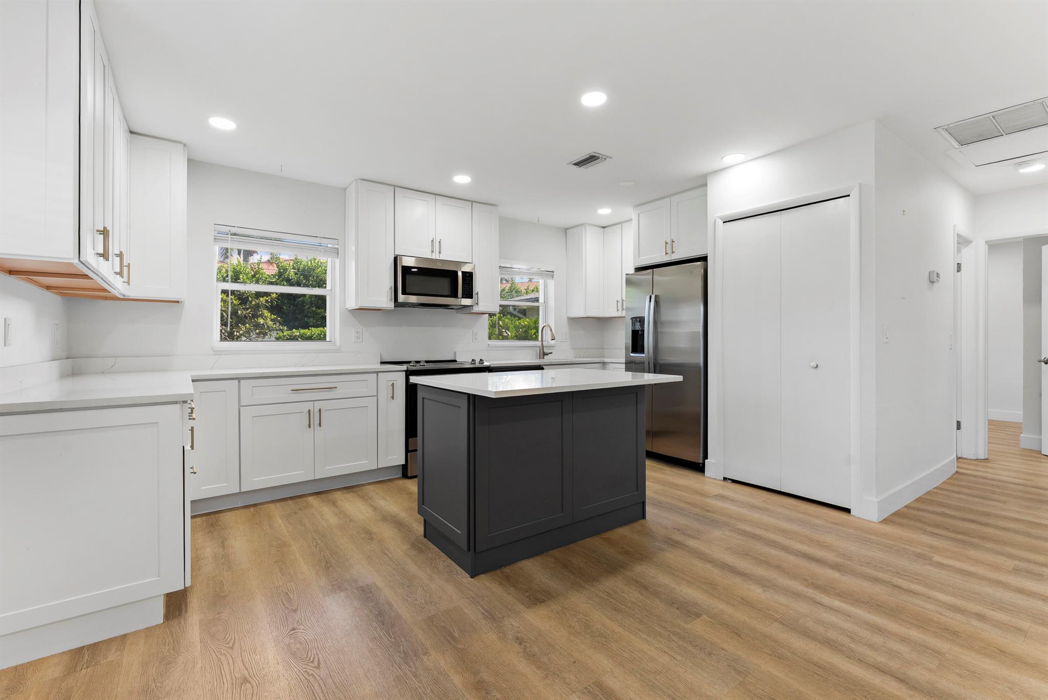 632 Allen Avenue 1