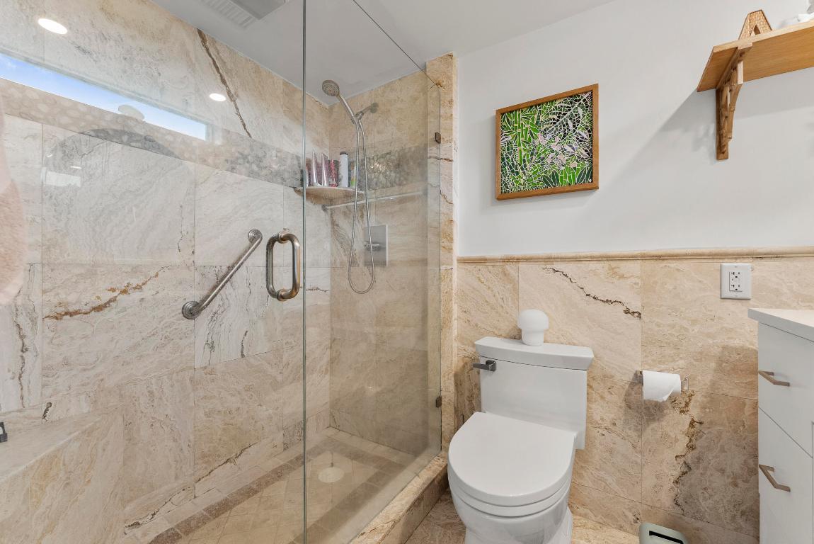 1202 Hillsboro Mile 2a