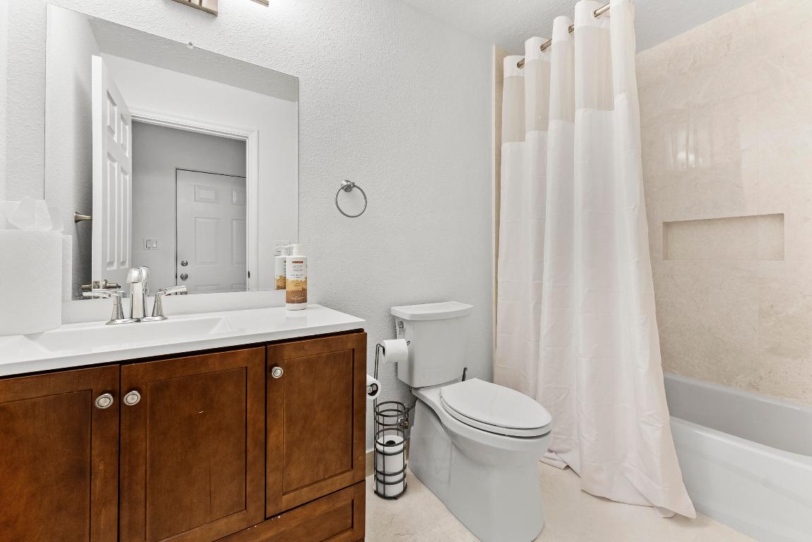 14819 Broken Arrow Place