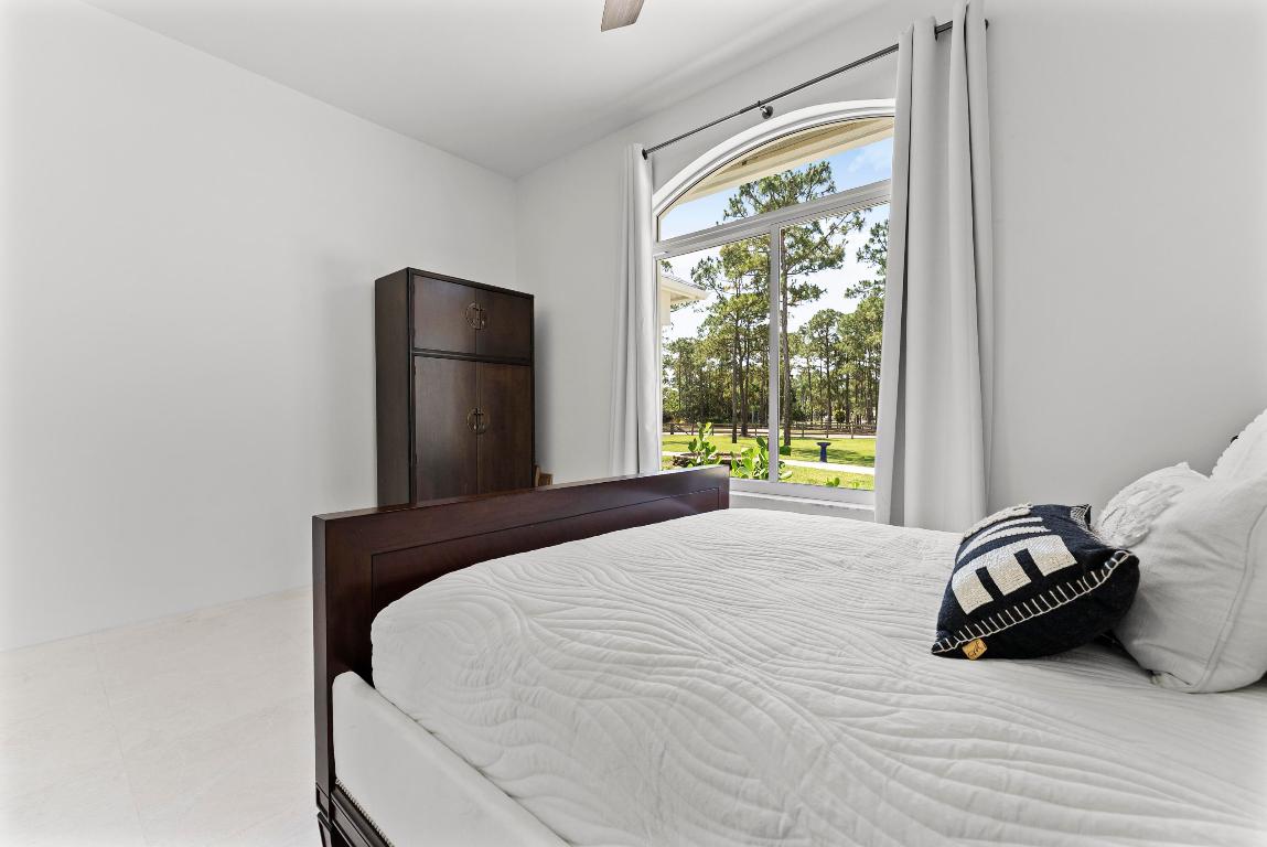 14819 Broken Arrow Place