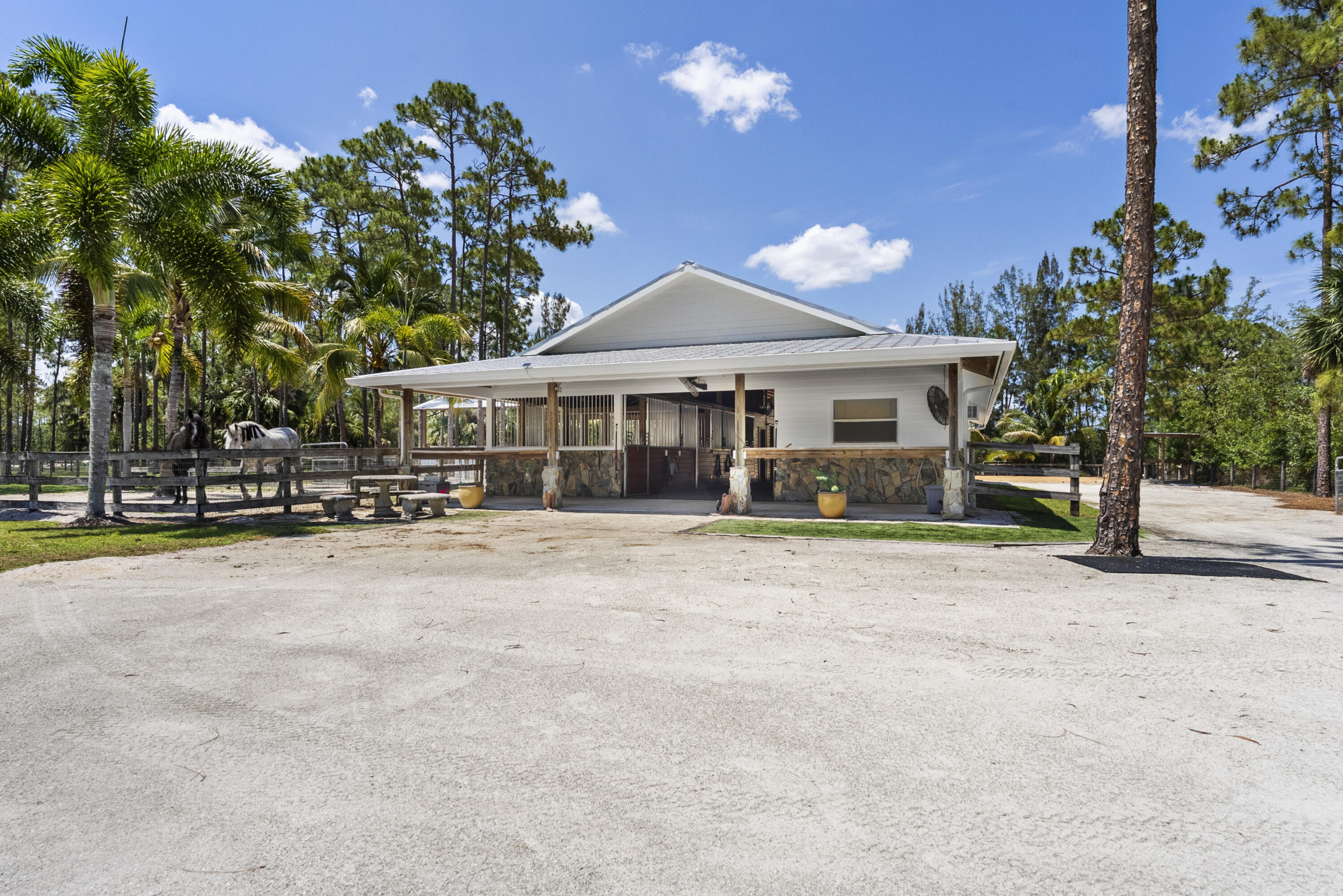 14819 Broken Arrow Place