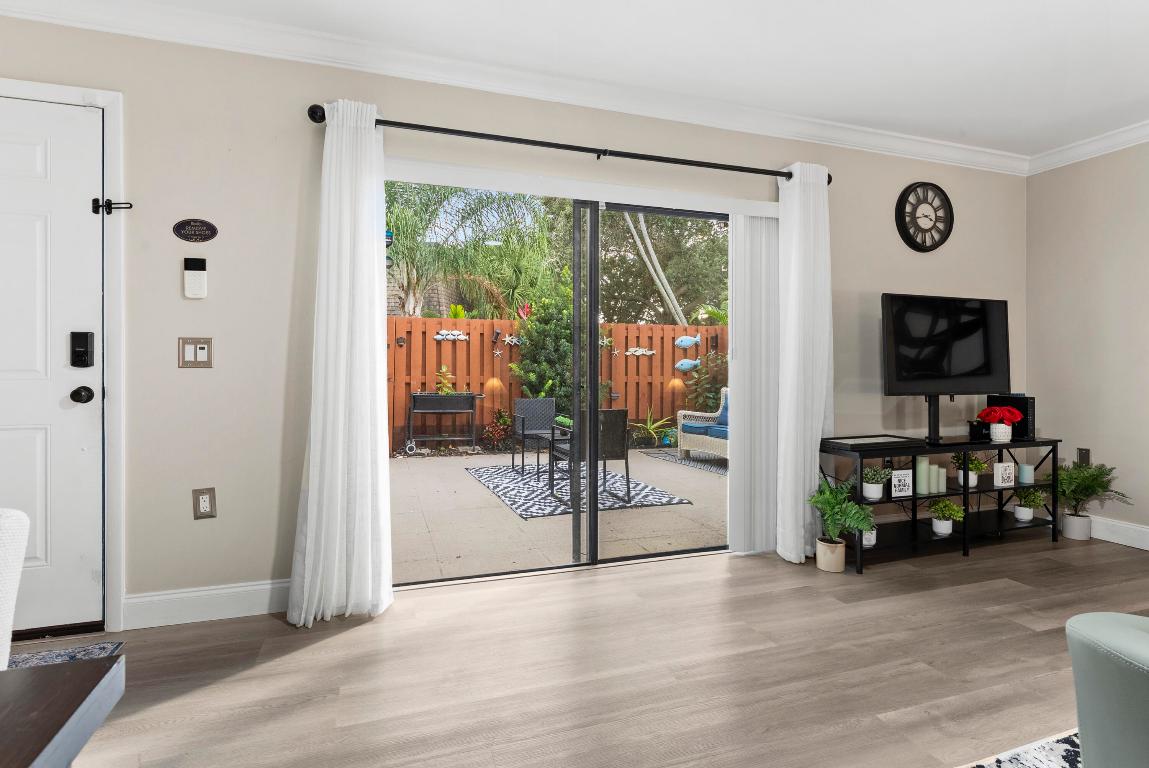 2949 SW 22nd Avenue 27a