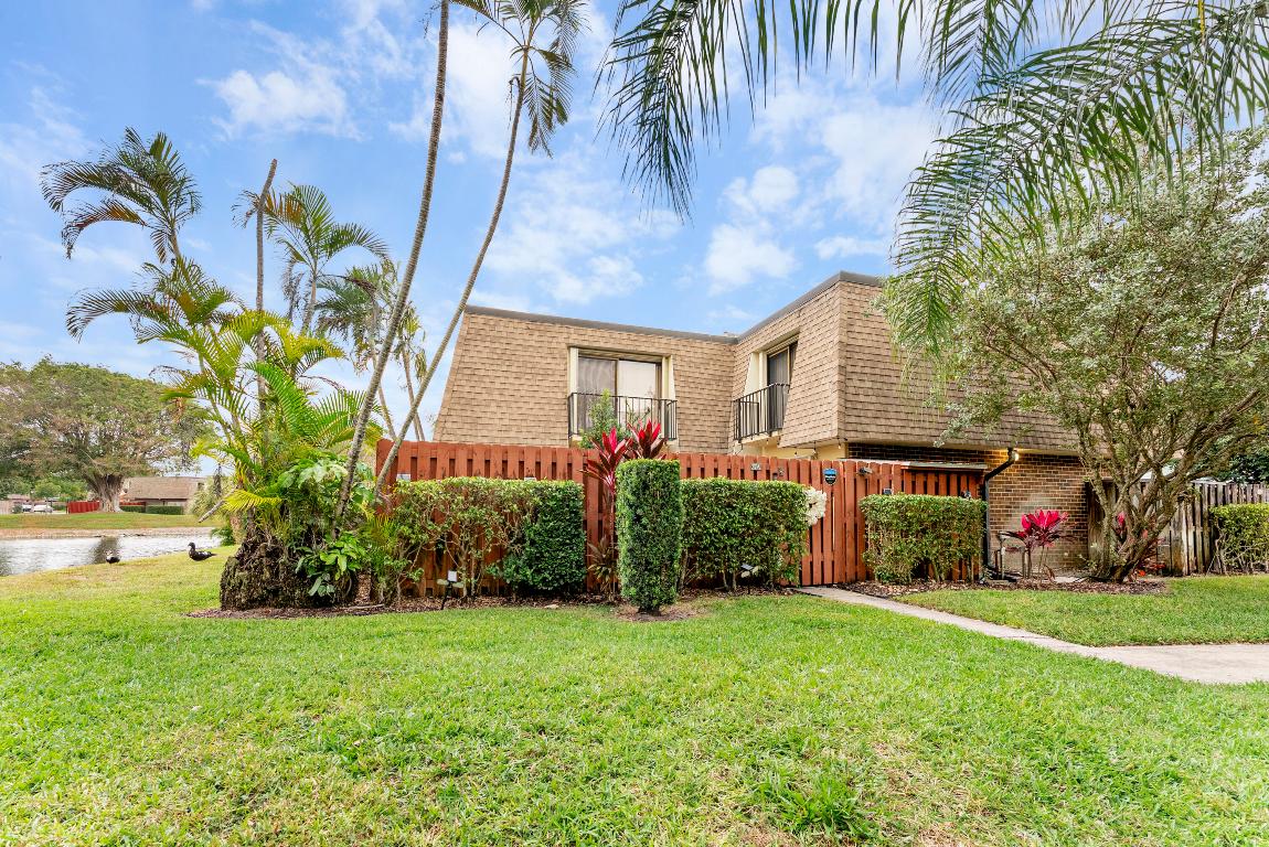 2949 SW 22nd Avenue 27a