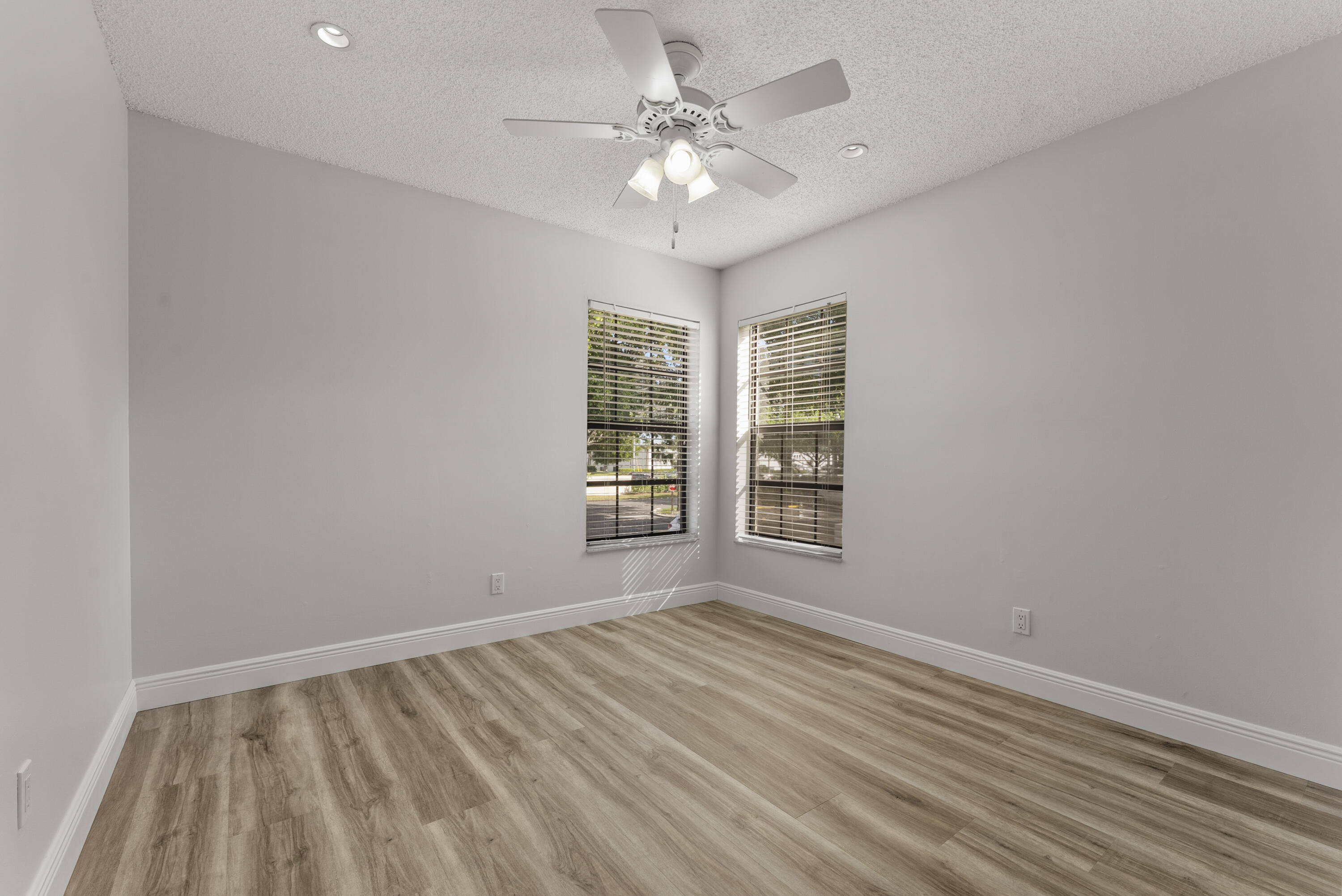 2900 Olivewood Terrace 201