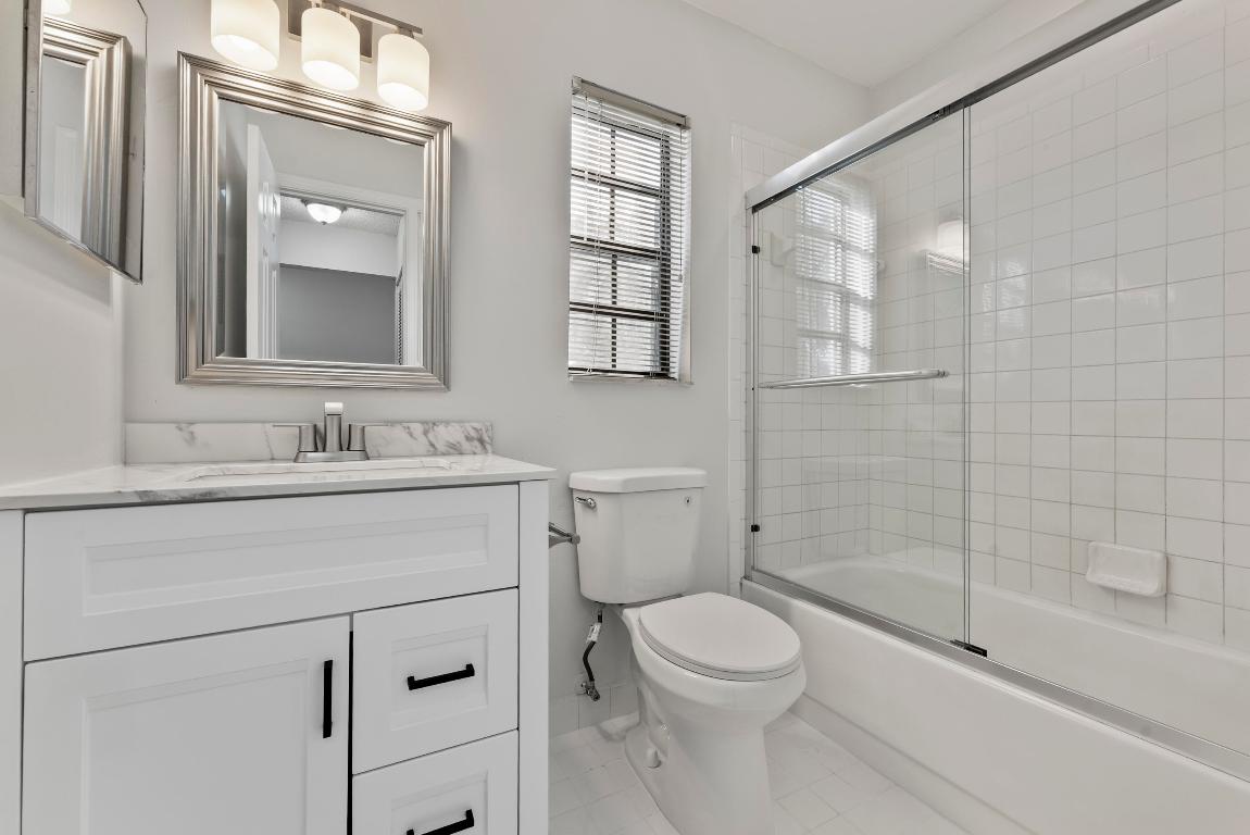 2900 Olivewood Terrace 201