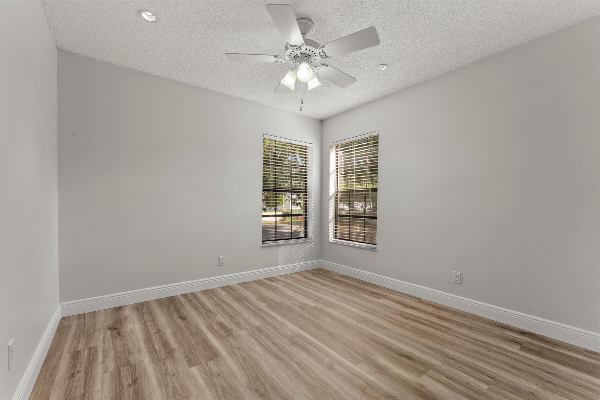 2900 Olivewood Terrace 201