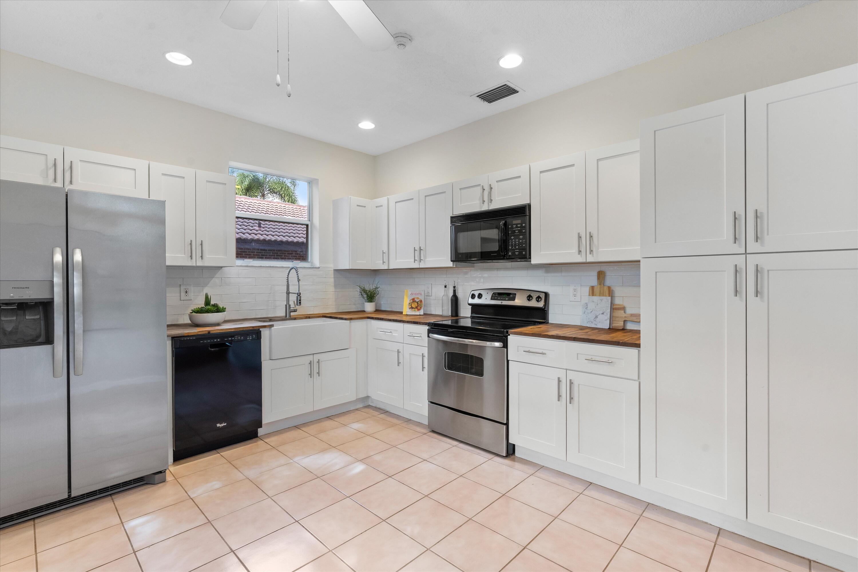 4155 NW 1st Court, Delray Beach