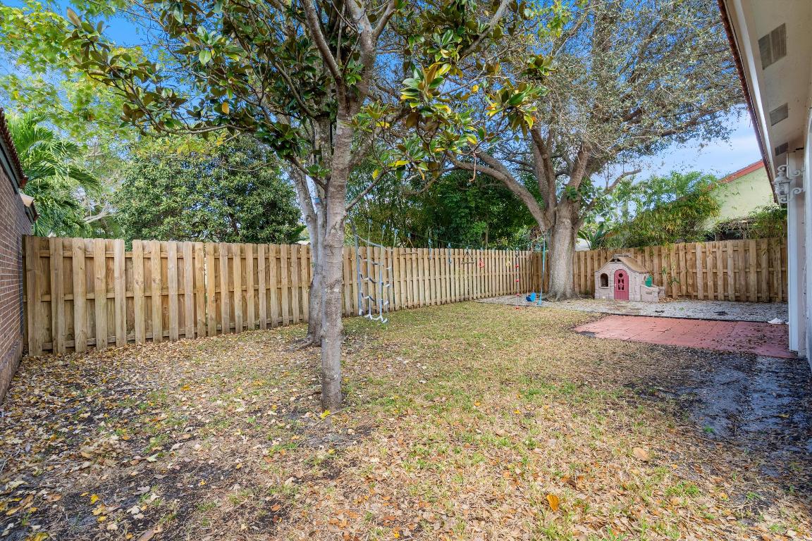 4155 NW 1st Court, Delray Beach