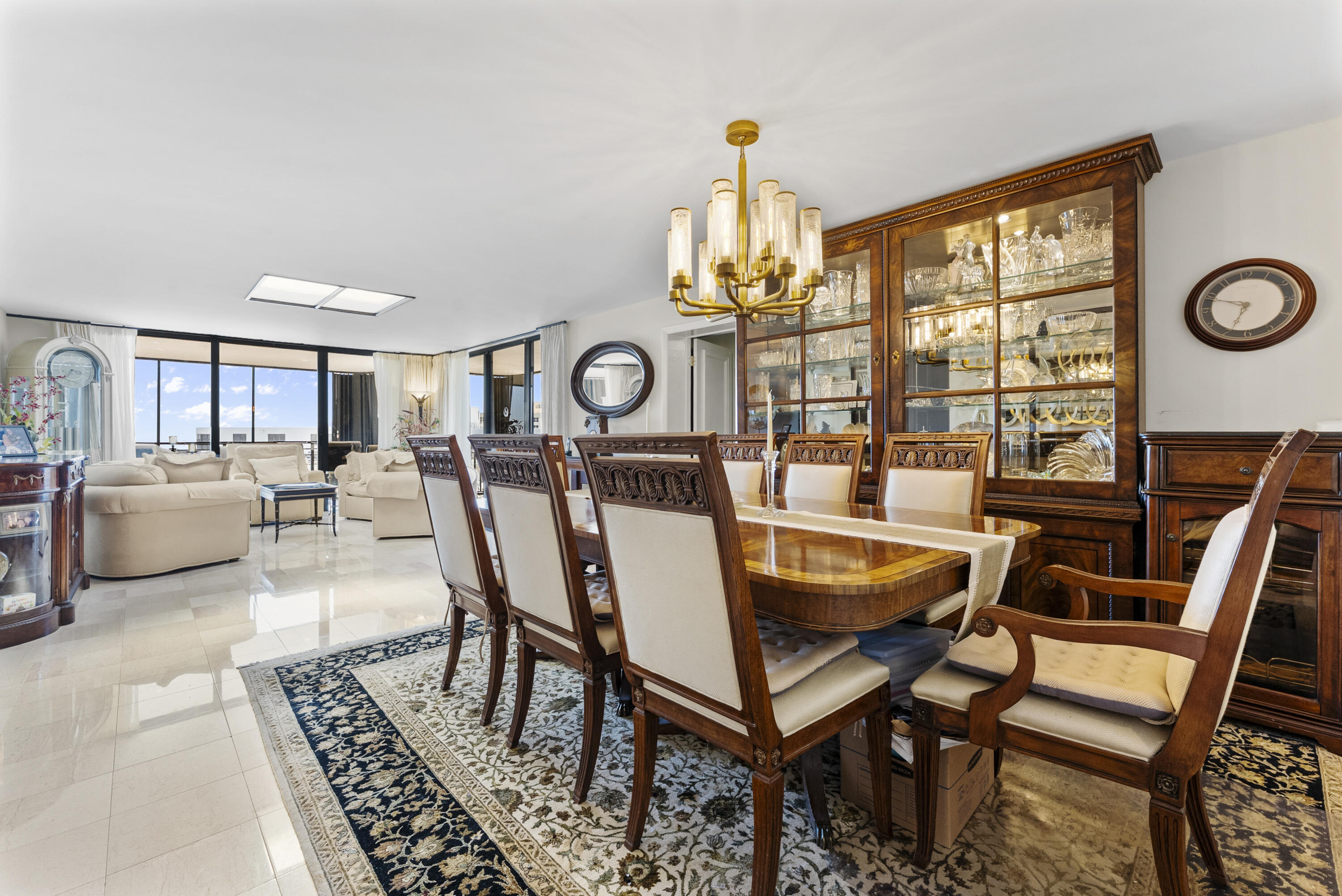 1167 Hillsboro Mile 709