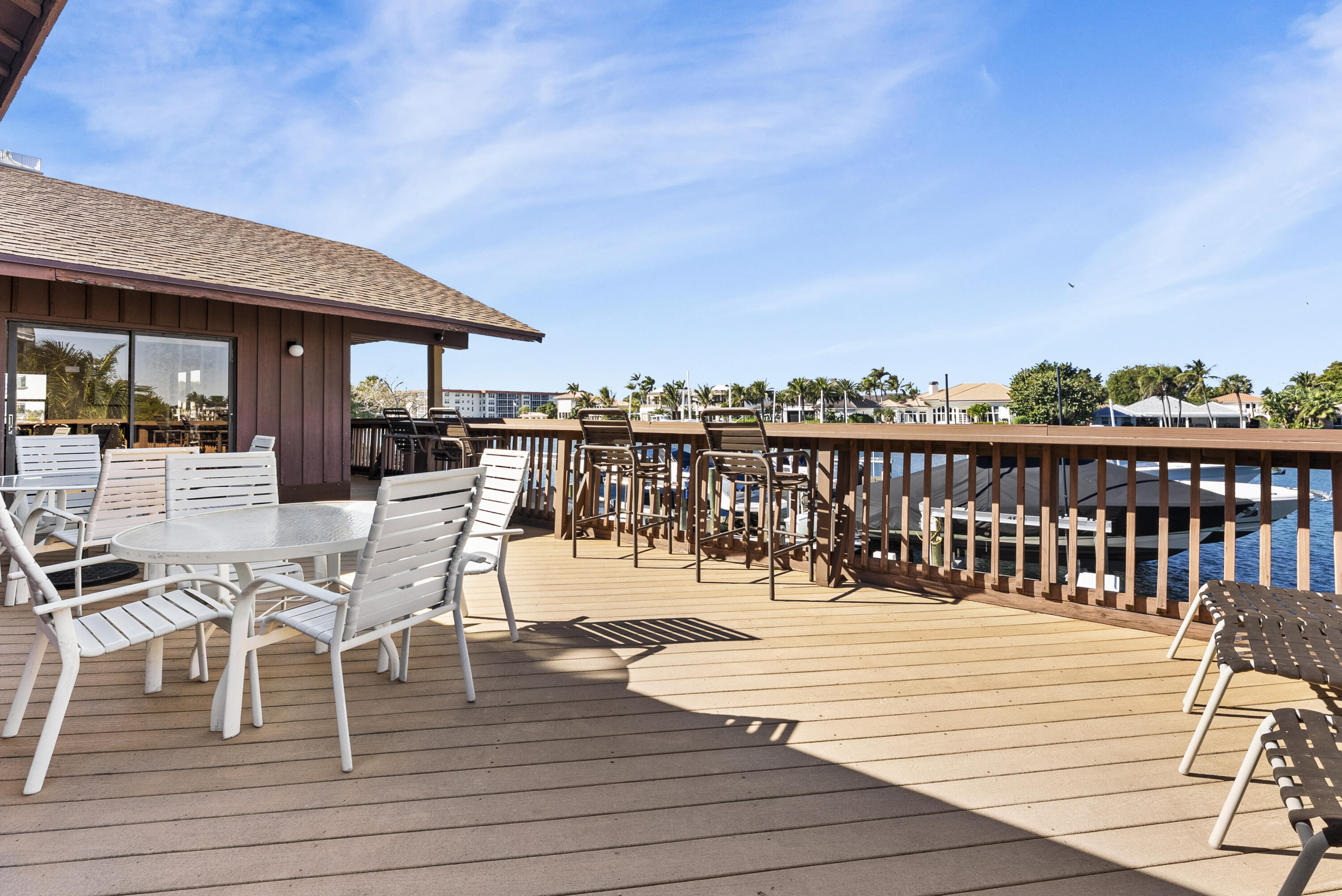 1167 Hillsboro Mile 709