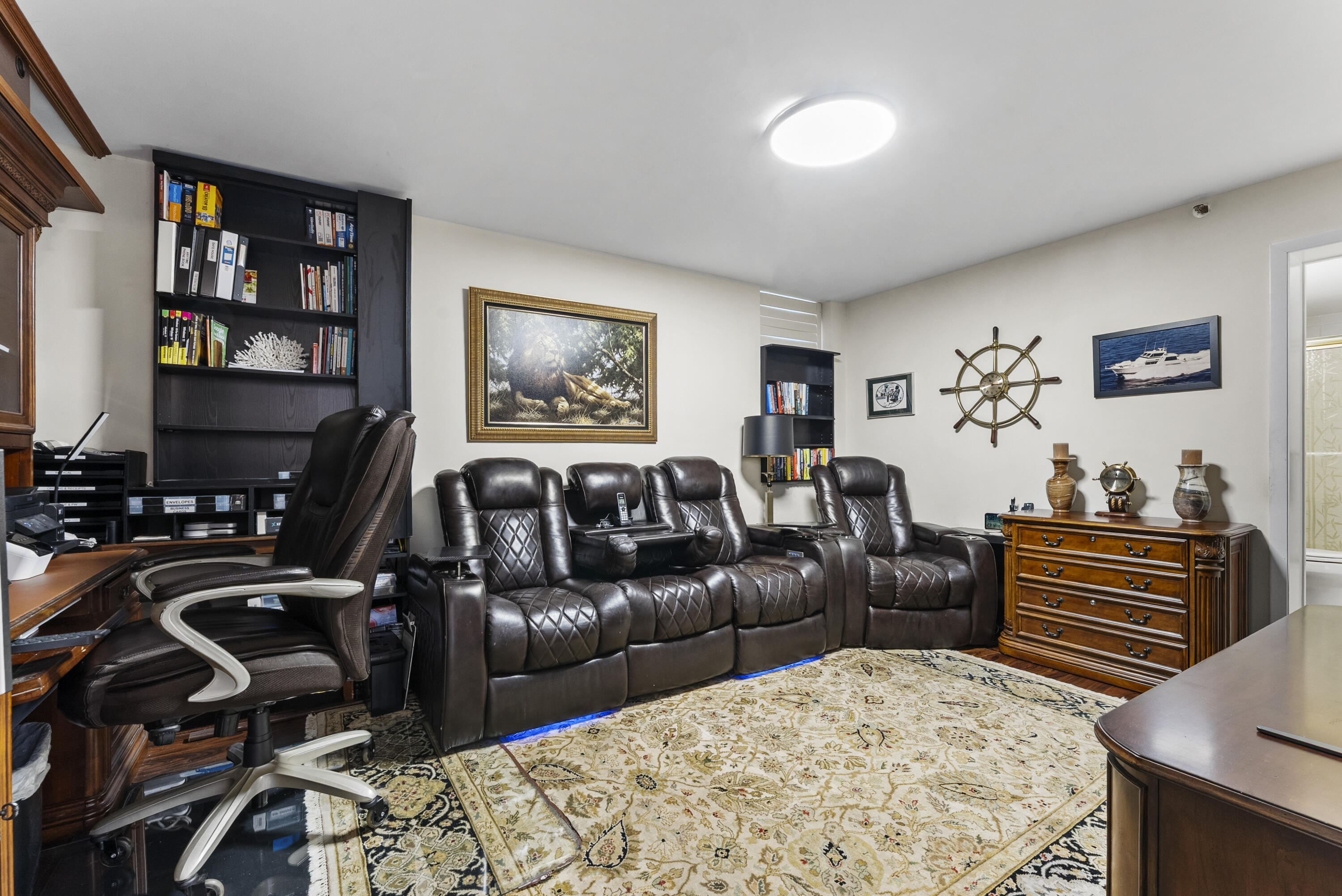 1167 Hillsboro Mile 709