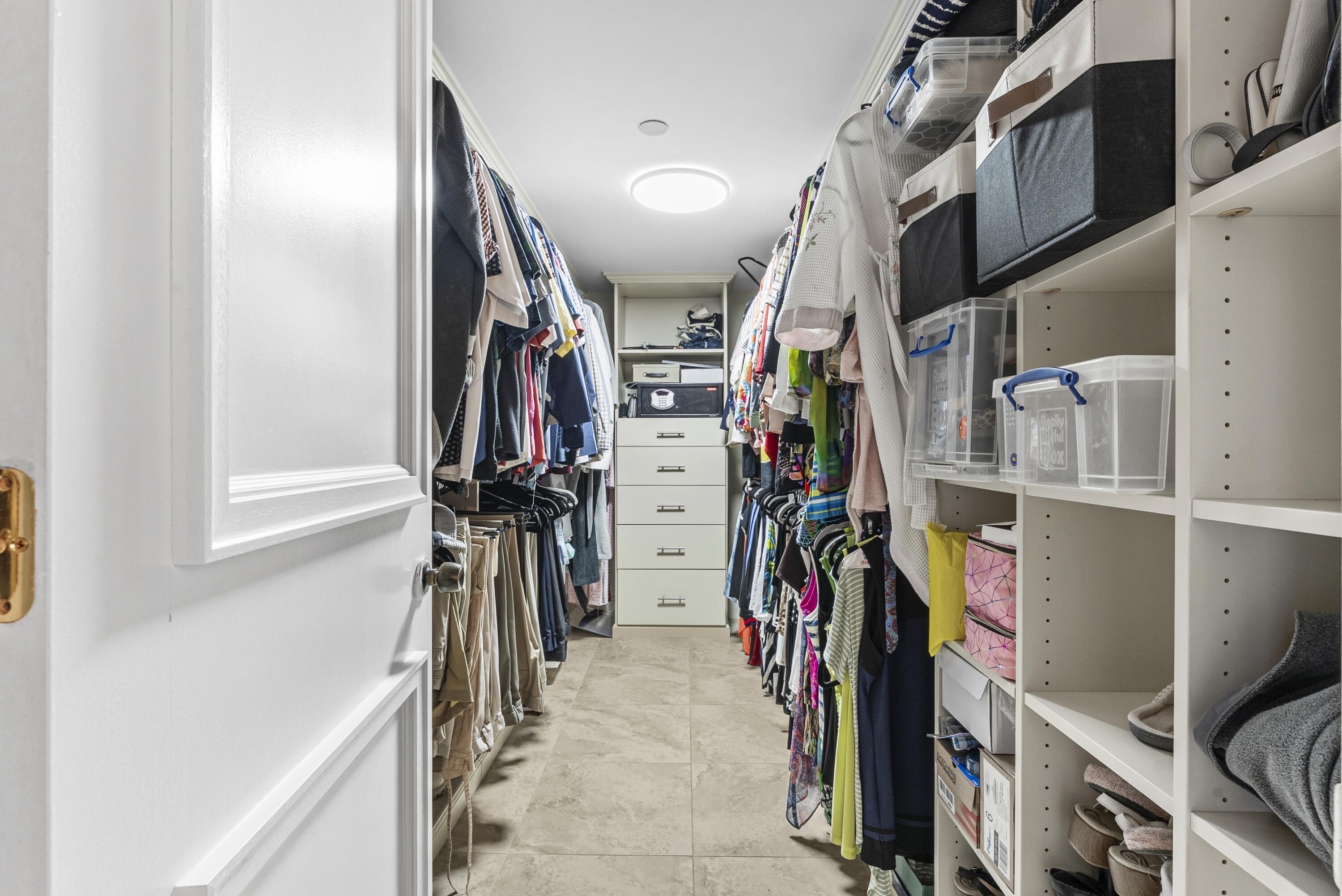 1167 Hillsboro Mile 709