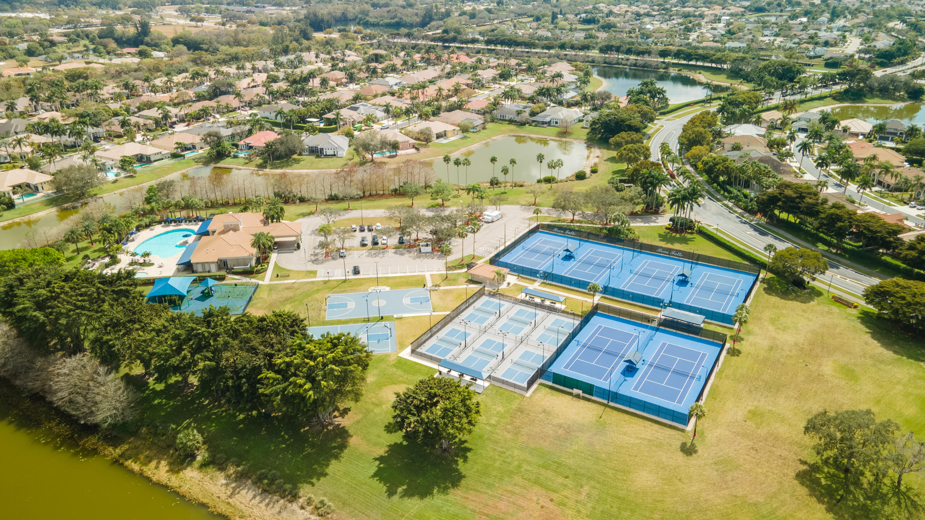 12212 Rockledge Circle