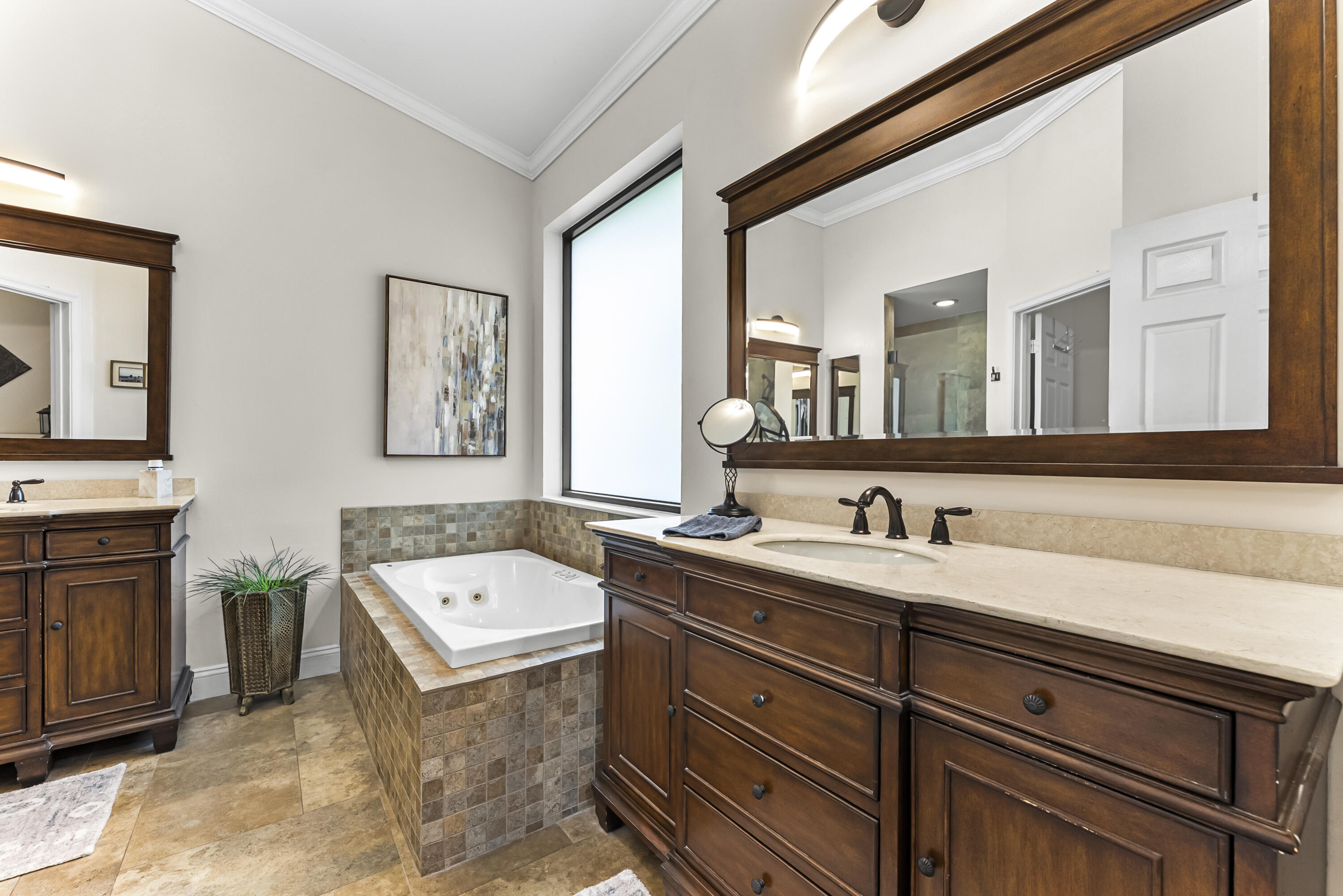 12212 Rockledge Circle