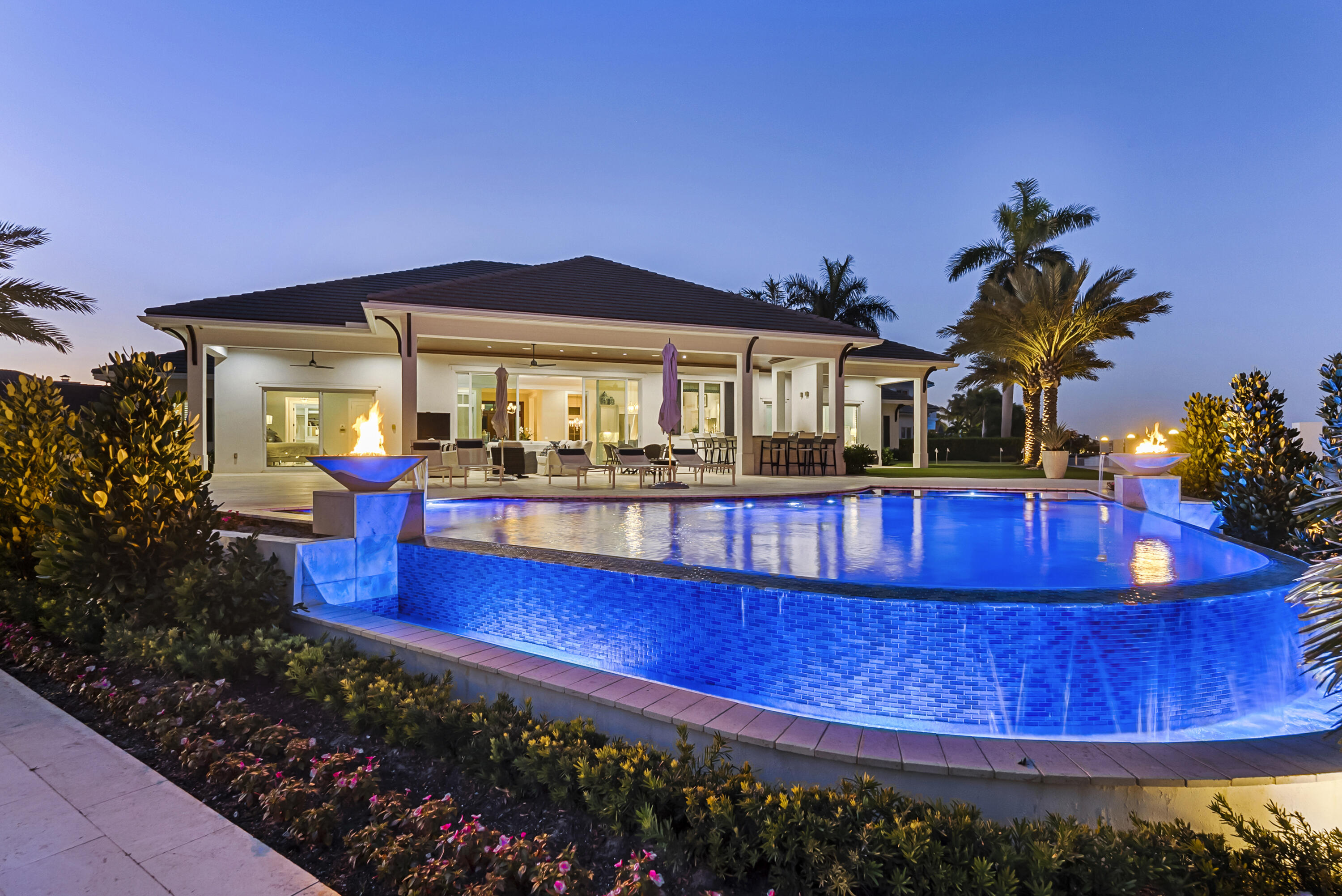 976 Cypress Drive
