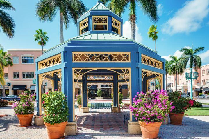 401 NE 10th Ter Terrace