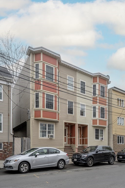 135 Everett St