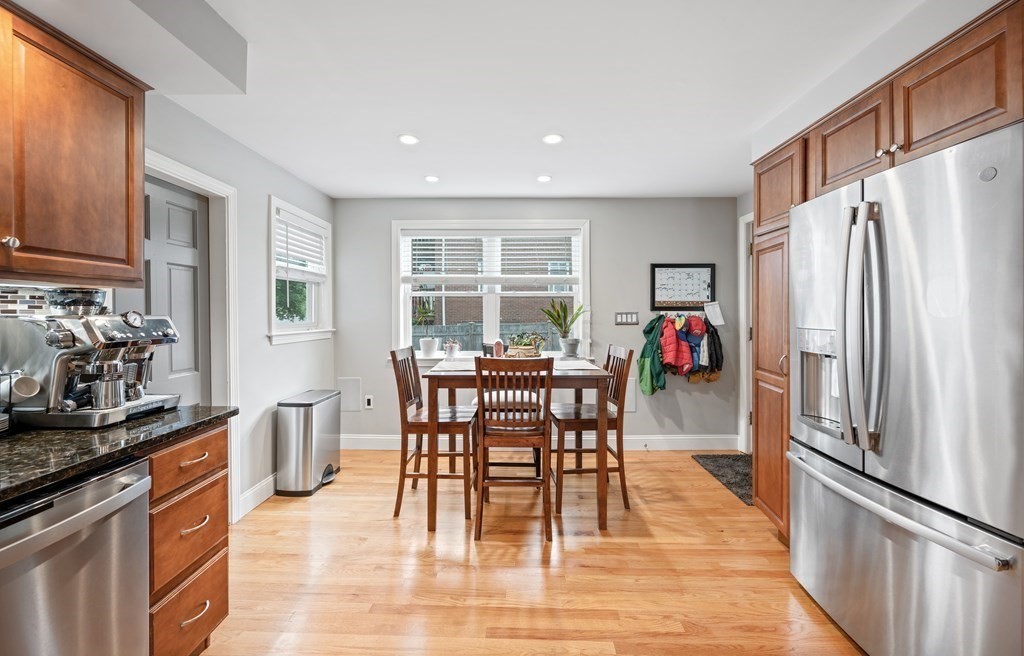 43 Walnut Ave