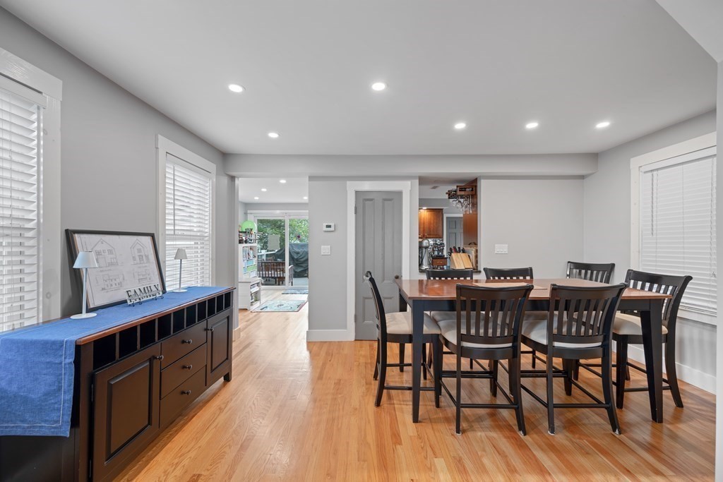 43 Walnut Ave