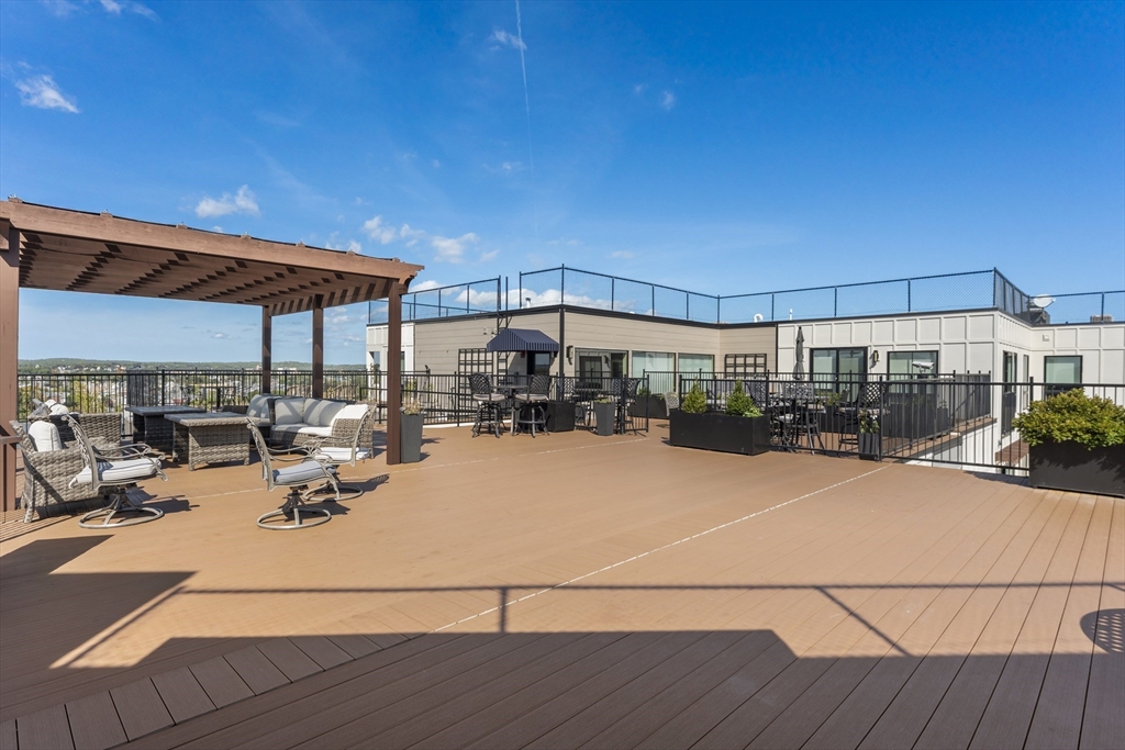 87 Medford St Unit: 504