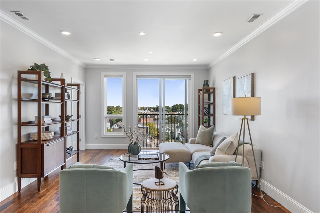 87 Medford St Unit: 504