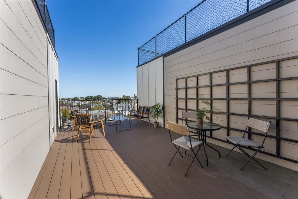 87 Medford St Unit: 504