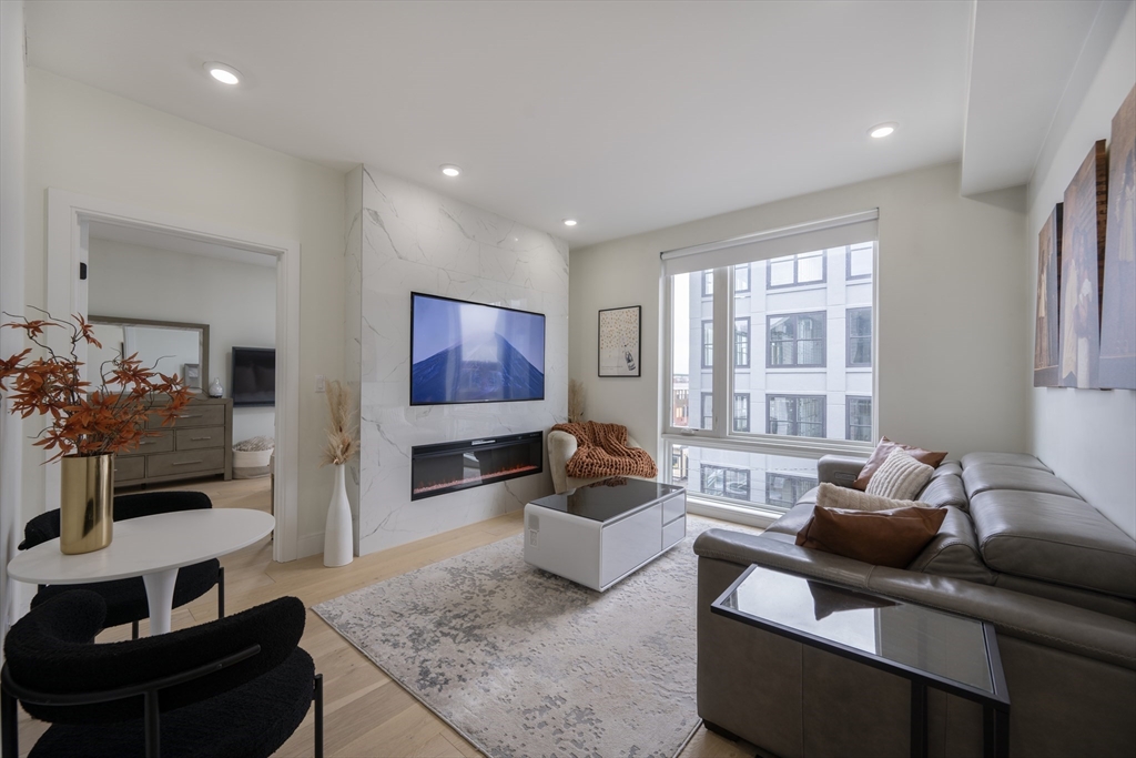 101 Condor St # A Unit: 301 A