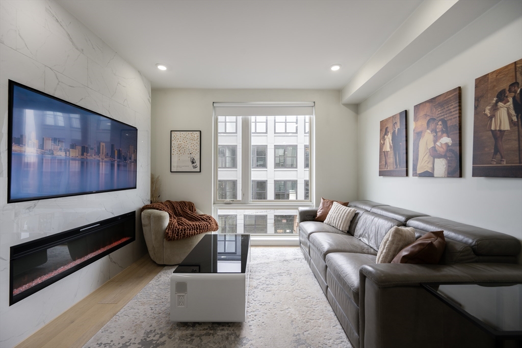 101 Condor St # A Unit: 301 A